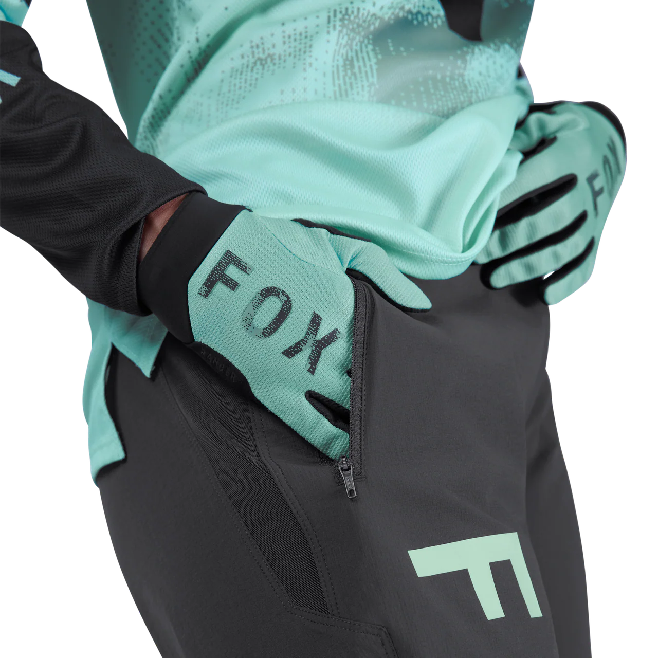 Womens Ranger Hose Kairos - Turquoise - Image 5