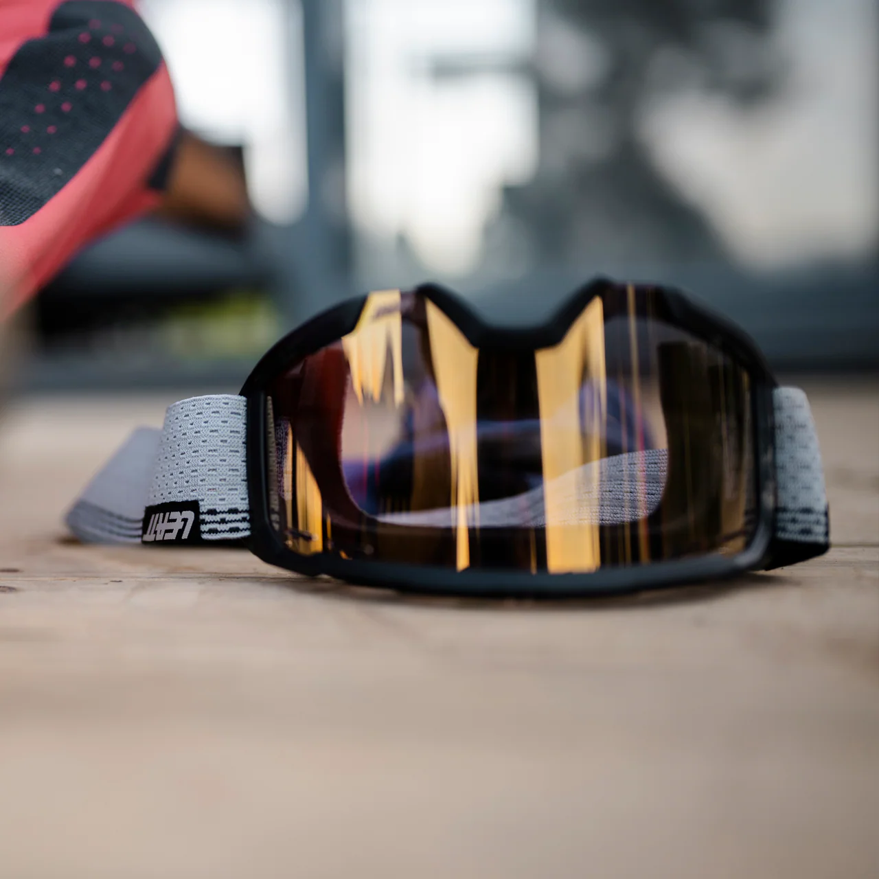 Goggle Velocity 4.0 MTB X-Flow Iriz - Black Bronze 68 VLT - Image 3