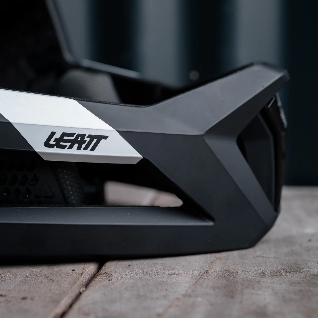 Helmet MTB Gravity 5.0 - White - Image 8