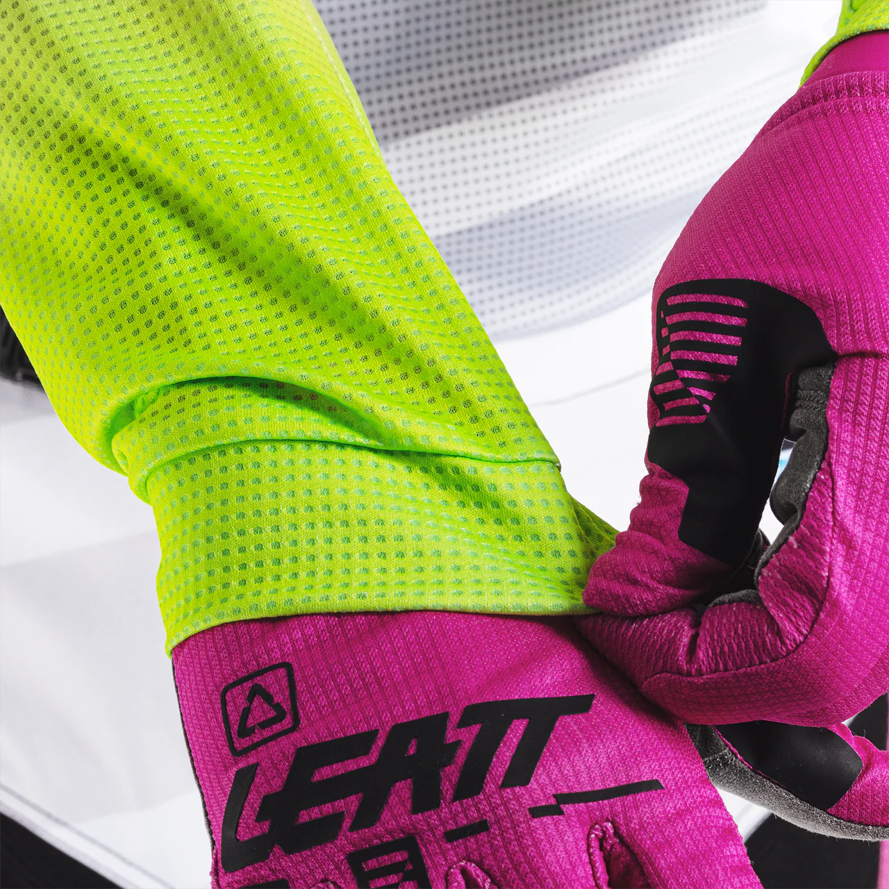 Jersey Moto 3.5 - Retro Pink - Image 5