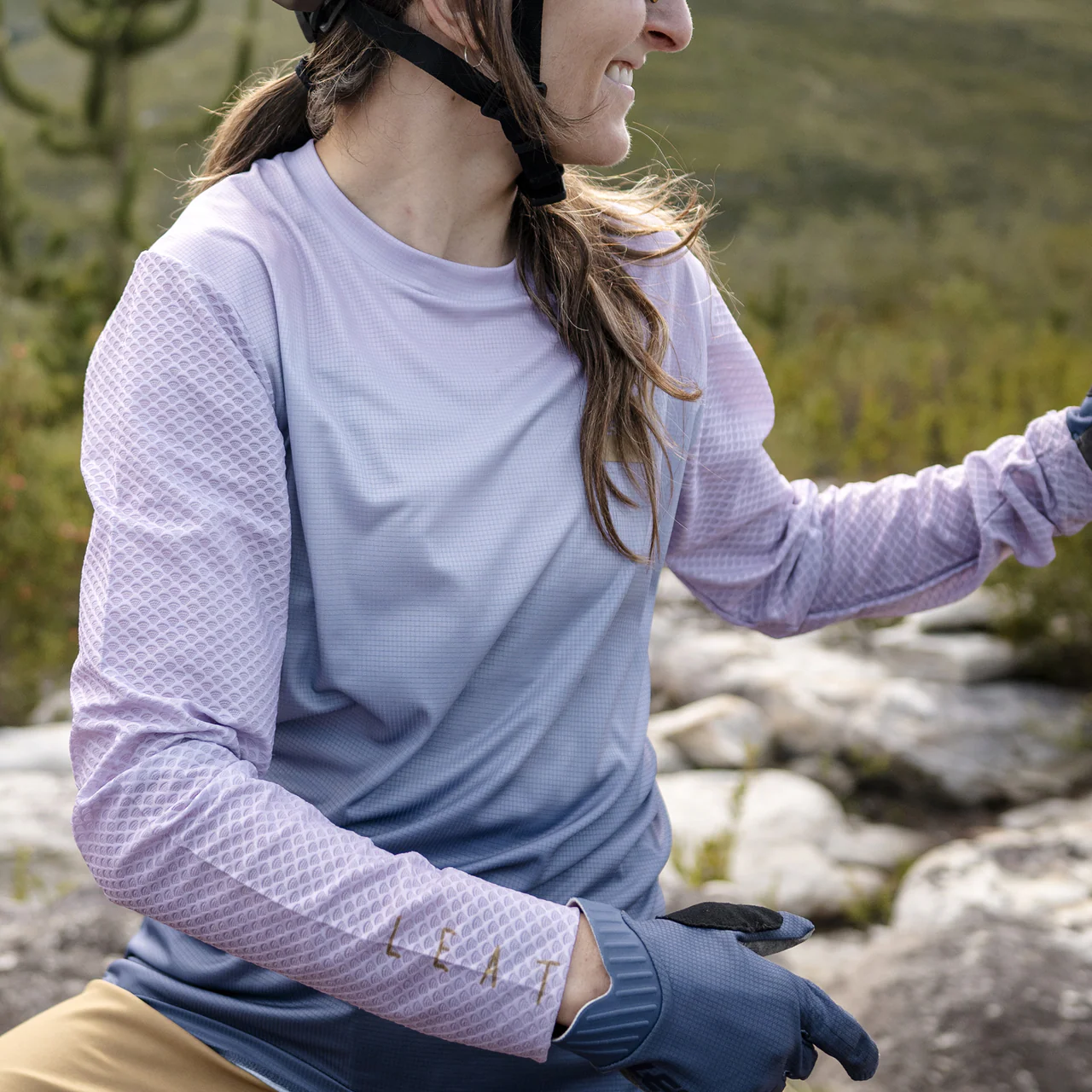Jersey MTB Trail 3.0 Long Sleeve Women - Cosmic Blue - Image 3