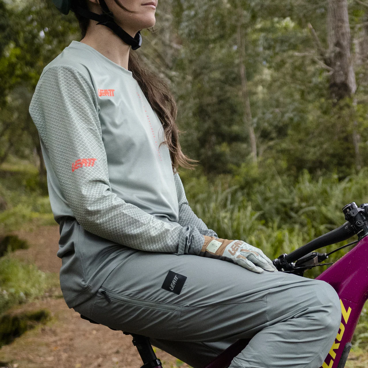 Jersey MTB Trail 3.0 Long Sleeve Women - Mist Green - Image 7