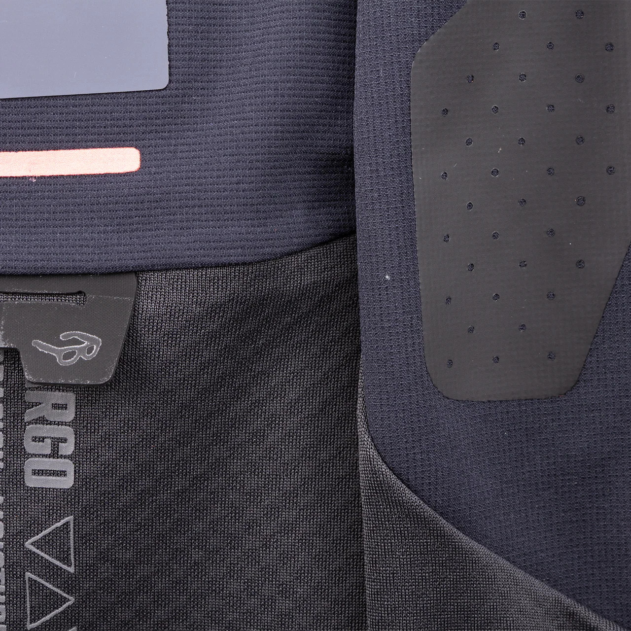 Jersey MTB Trail 6.0 Cargo Long Sleeve - Ghost Black - Image 3