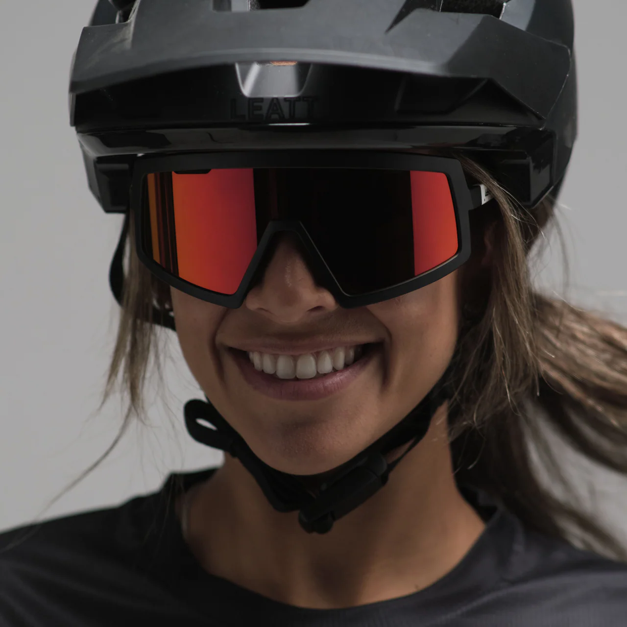 Sunglasses RideViz Mad - Black/White Iriz Cryztal Red 15 VLT - Image 8