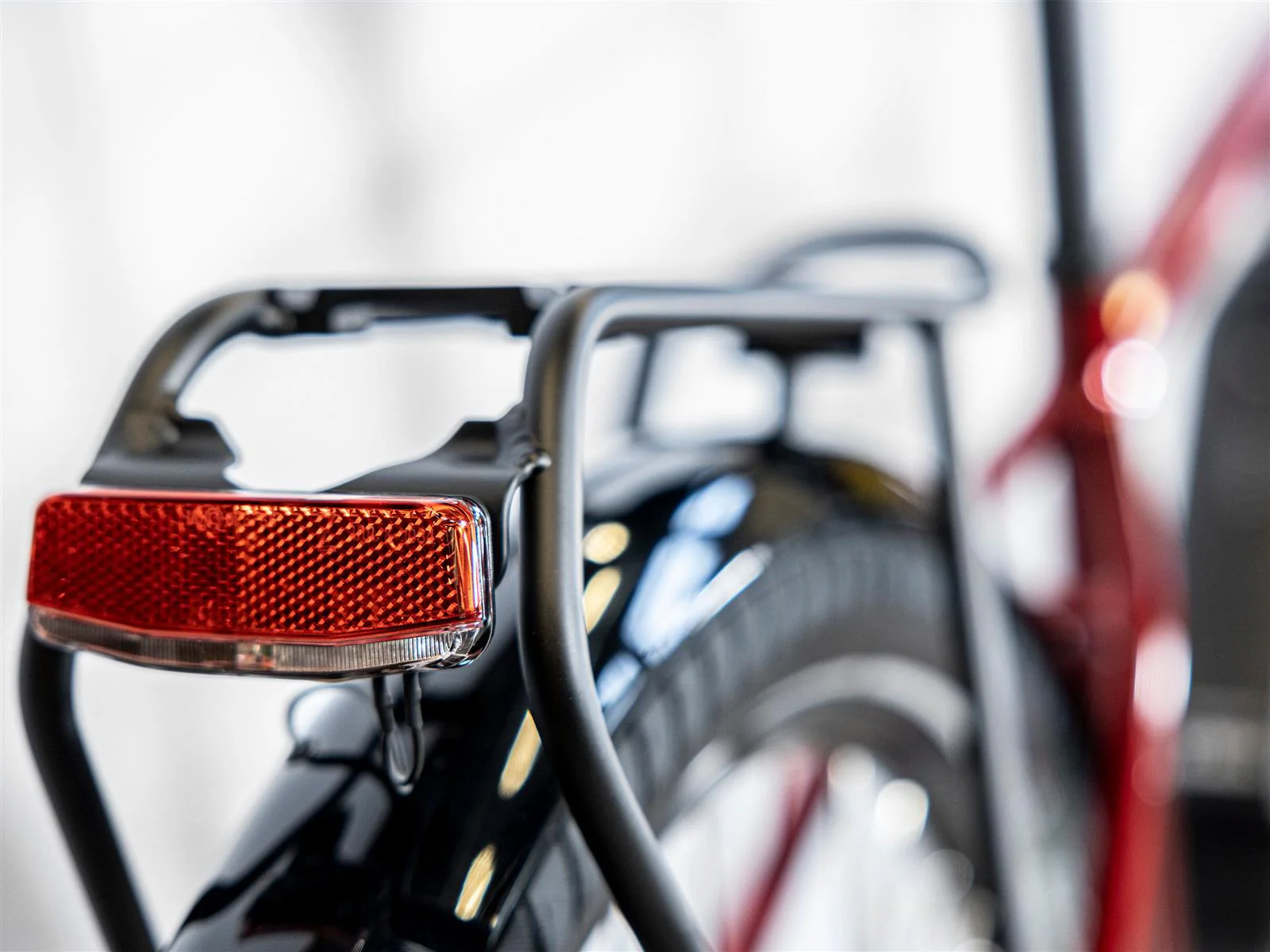 Allant+ 5 Rage Red 400Wh - Image 10