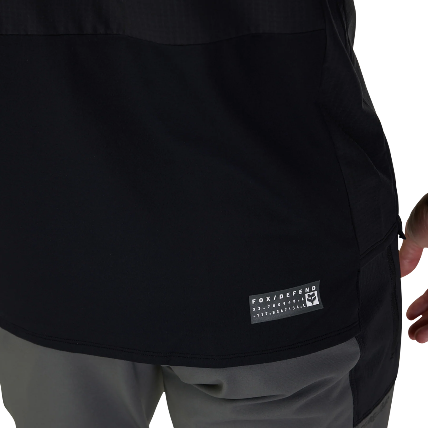 Defend Thermal Jersey - Black - Image 4