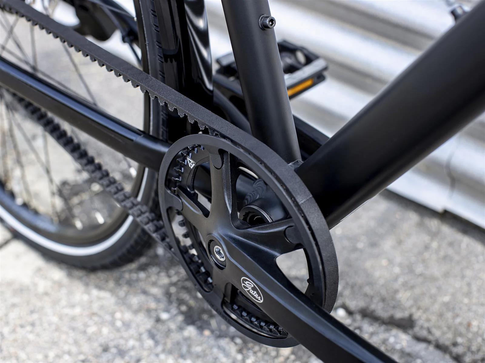District 3 EQ Matte Trek Black - Image 4