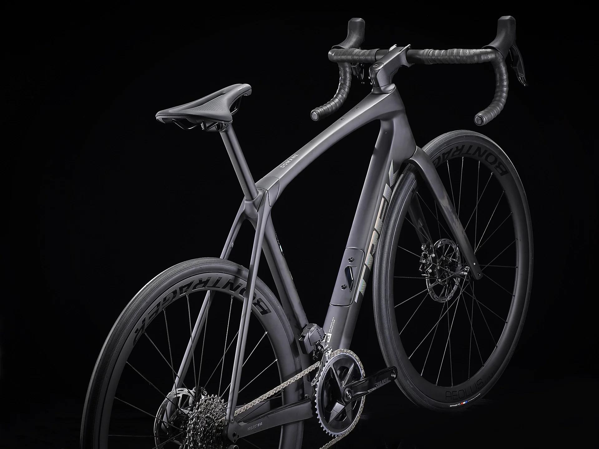 Domane SLR 6 eTap Gen 4 Deep Smoke - Image 3