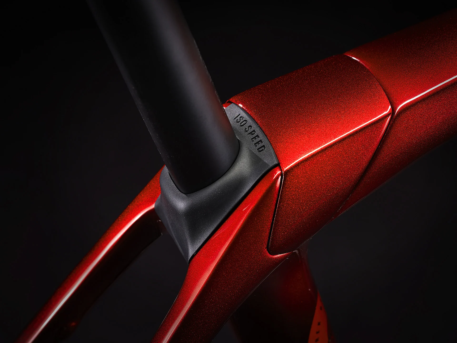 Domane SLR 6 eTap Gen 4 Metallic Red Smoke to Red Carbon Smoke - Image 7