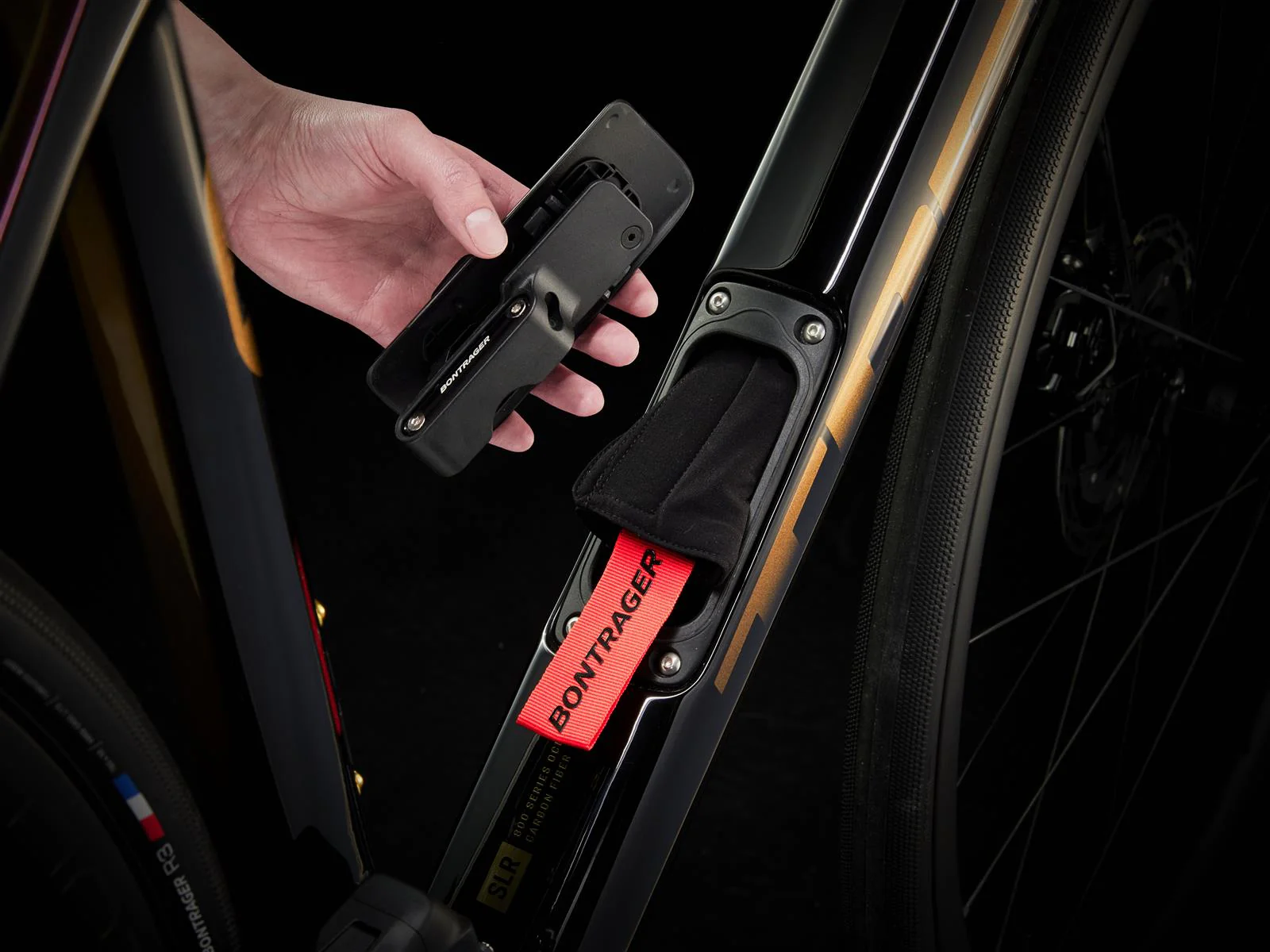 Domane SLR 7 AXS Axinite Flip/Trek Black - Image 5