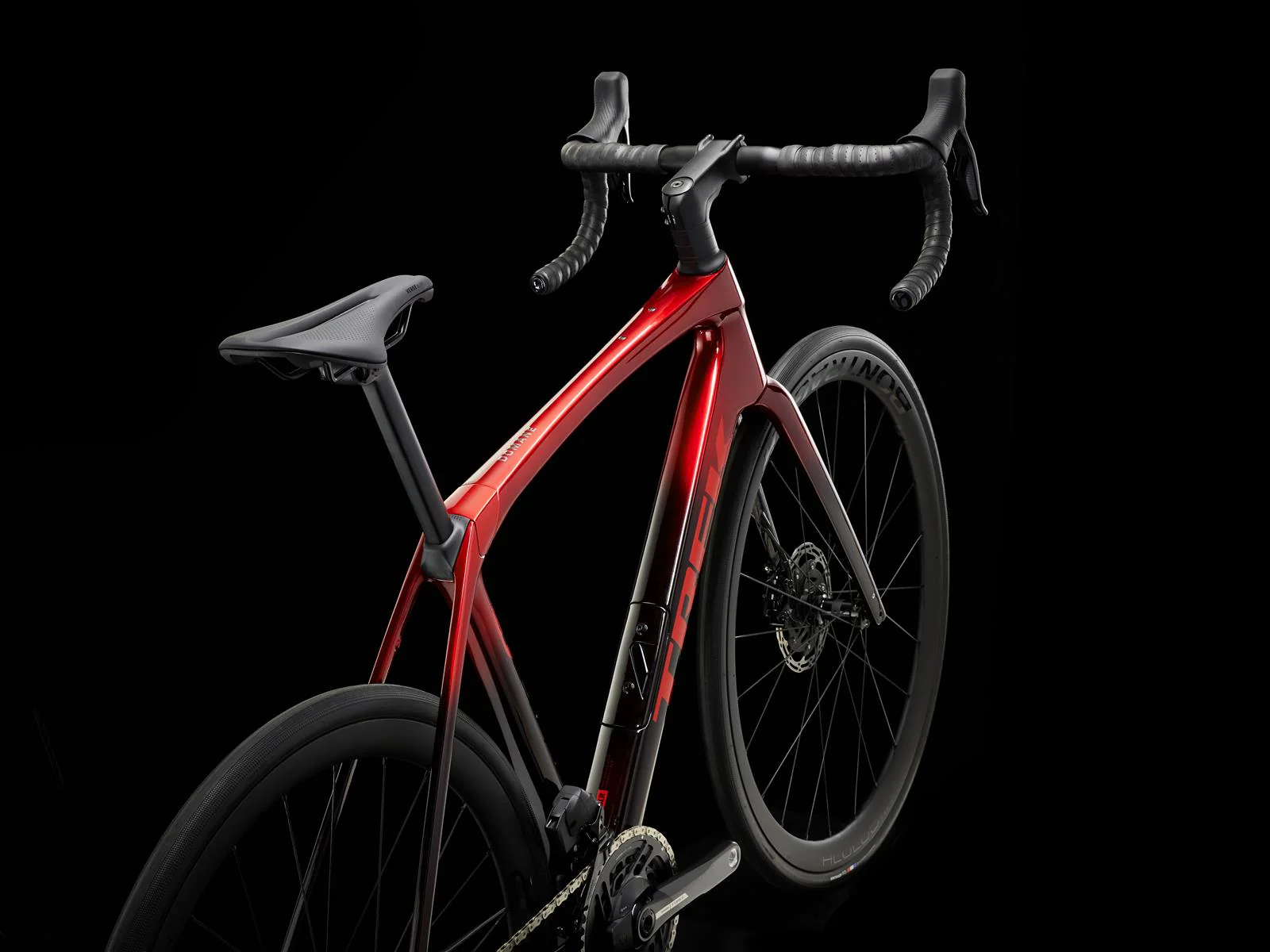 Domane SLR 7 AXS Metallic Red Smoke to Red Carbon Smoke - Image 3