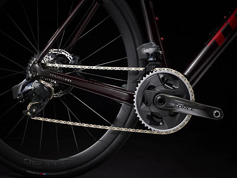 Domane SLR 7 eTap Gen 4 Metallic Red Smoke to Red Carbon Smoke - Image 11