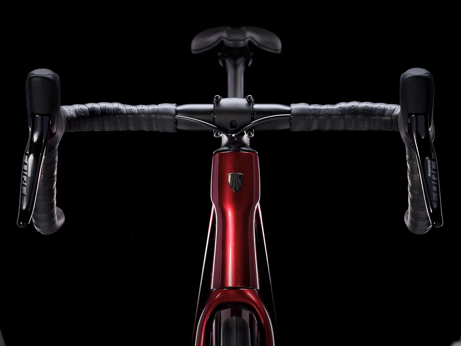 Domane SLR 7 eTap Gen 4 Metallic Red Smoke to Red Carbon Smoke - Image 8