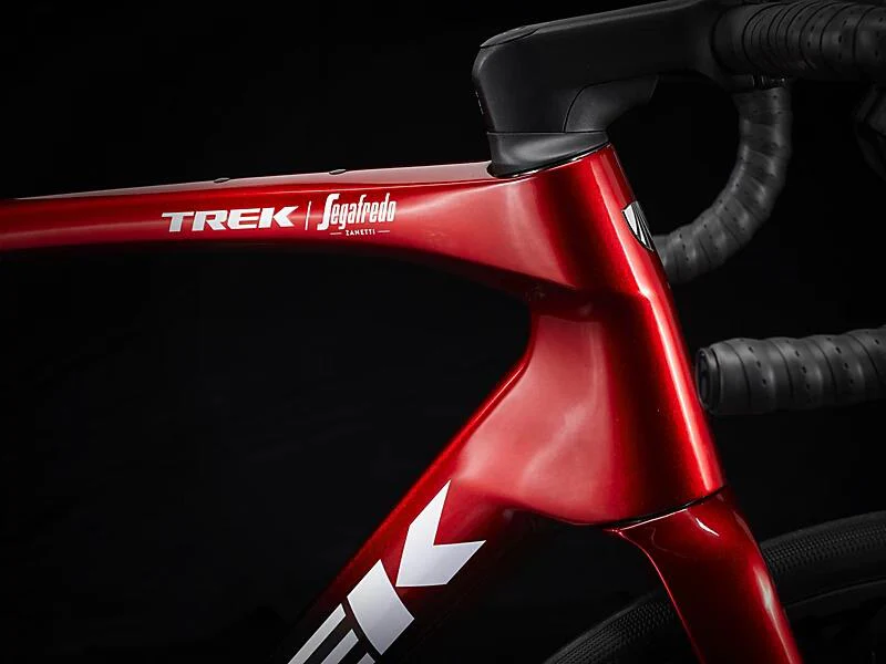 Domane SLR 7 Gen 4 Metallic Red Smoke to Blue Smoke Fade - Image 6
