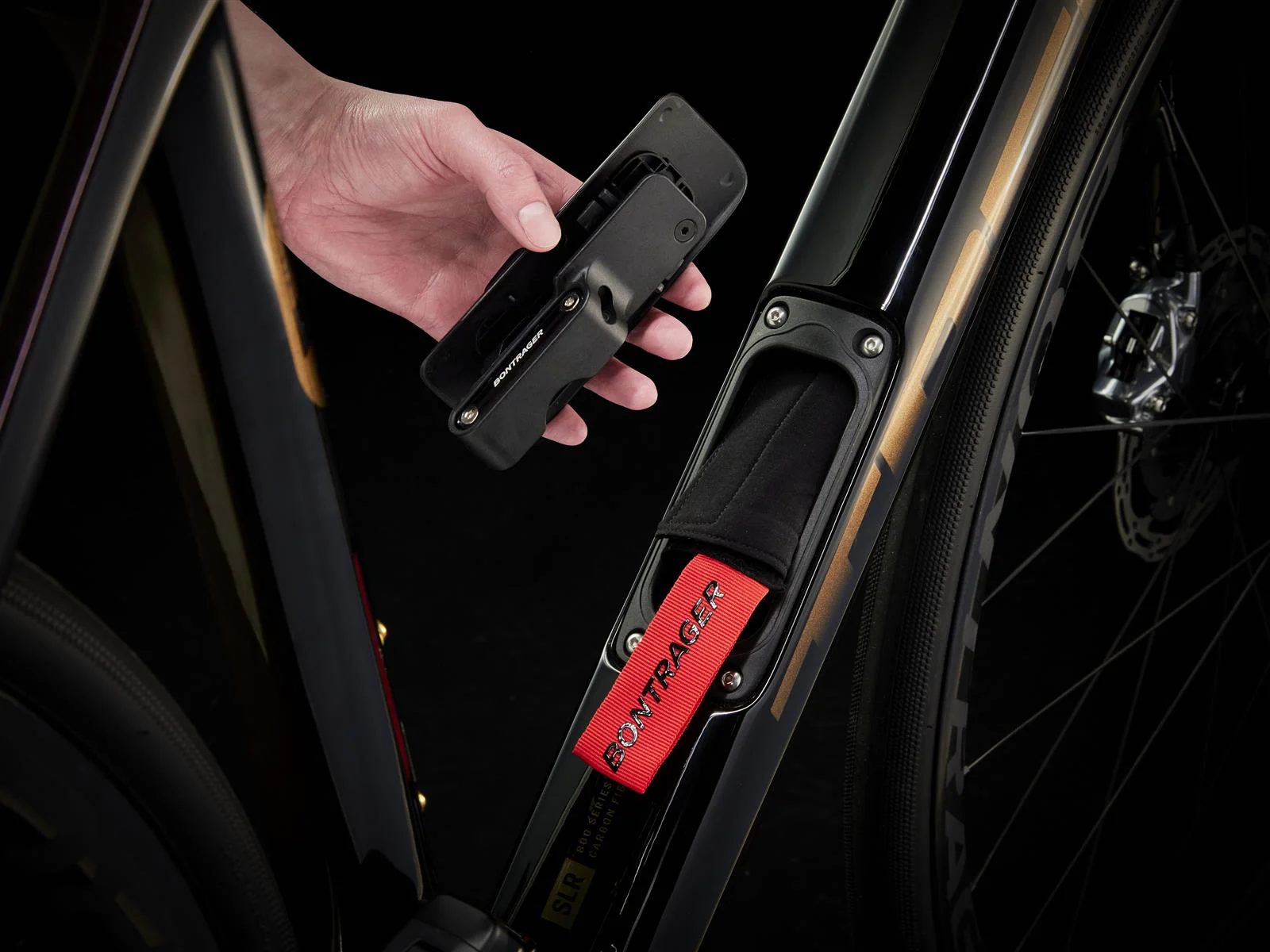 Domane SLR 9 AXS Axinite Flip/Trek Black - Image 5