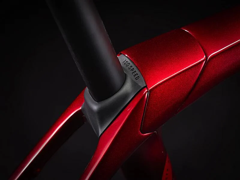 Domane SLR 9 eTap Gen 4 Metallic Red Smoke to Red Carbon Smoke - Image 7