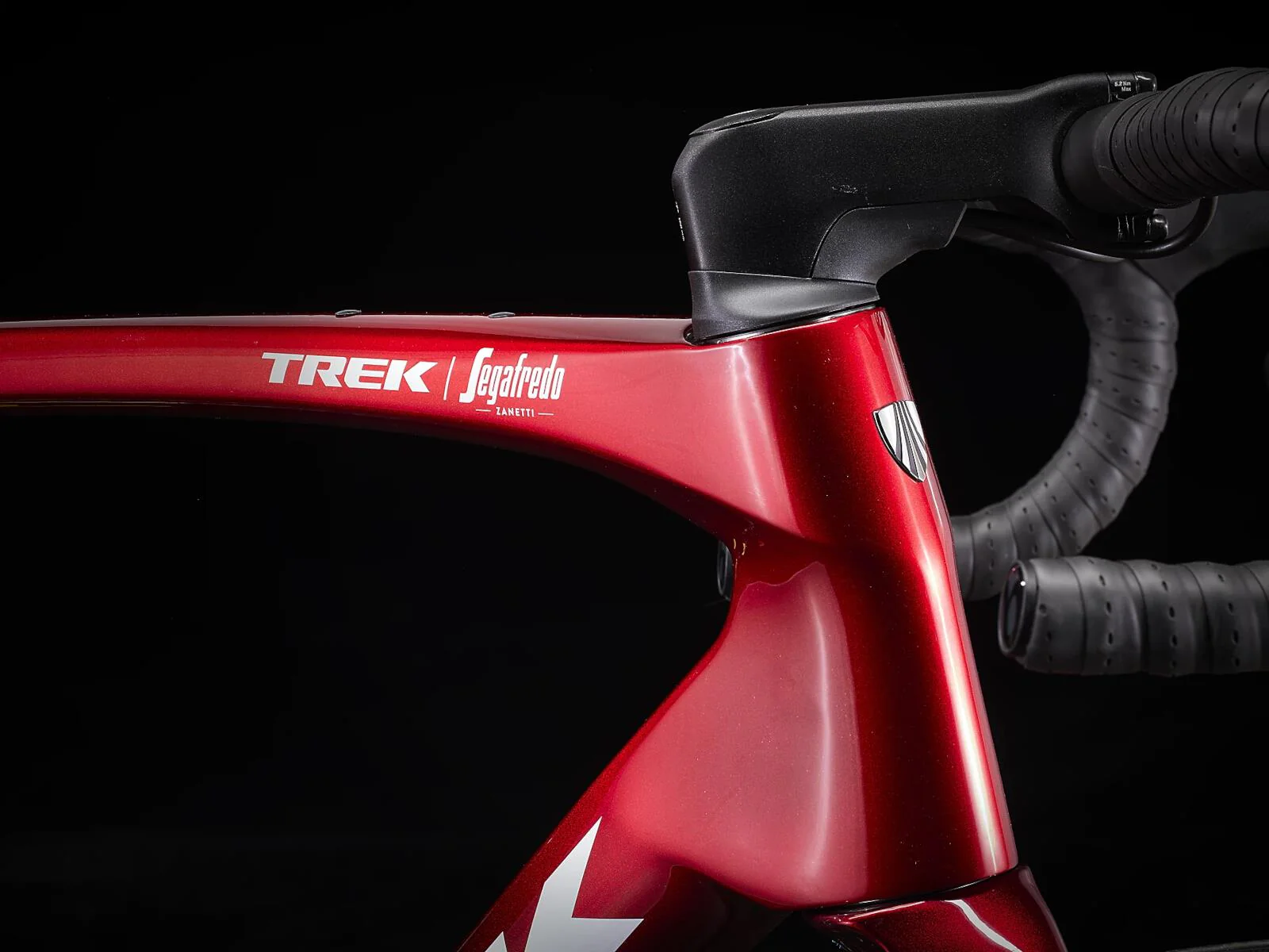 Domane SLR 9 eTap Gen 4 Team Replica:Metallic Red Smoke to Blue Smoke Fade - Image 6