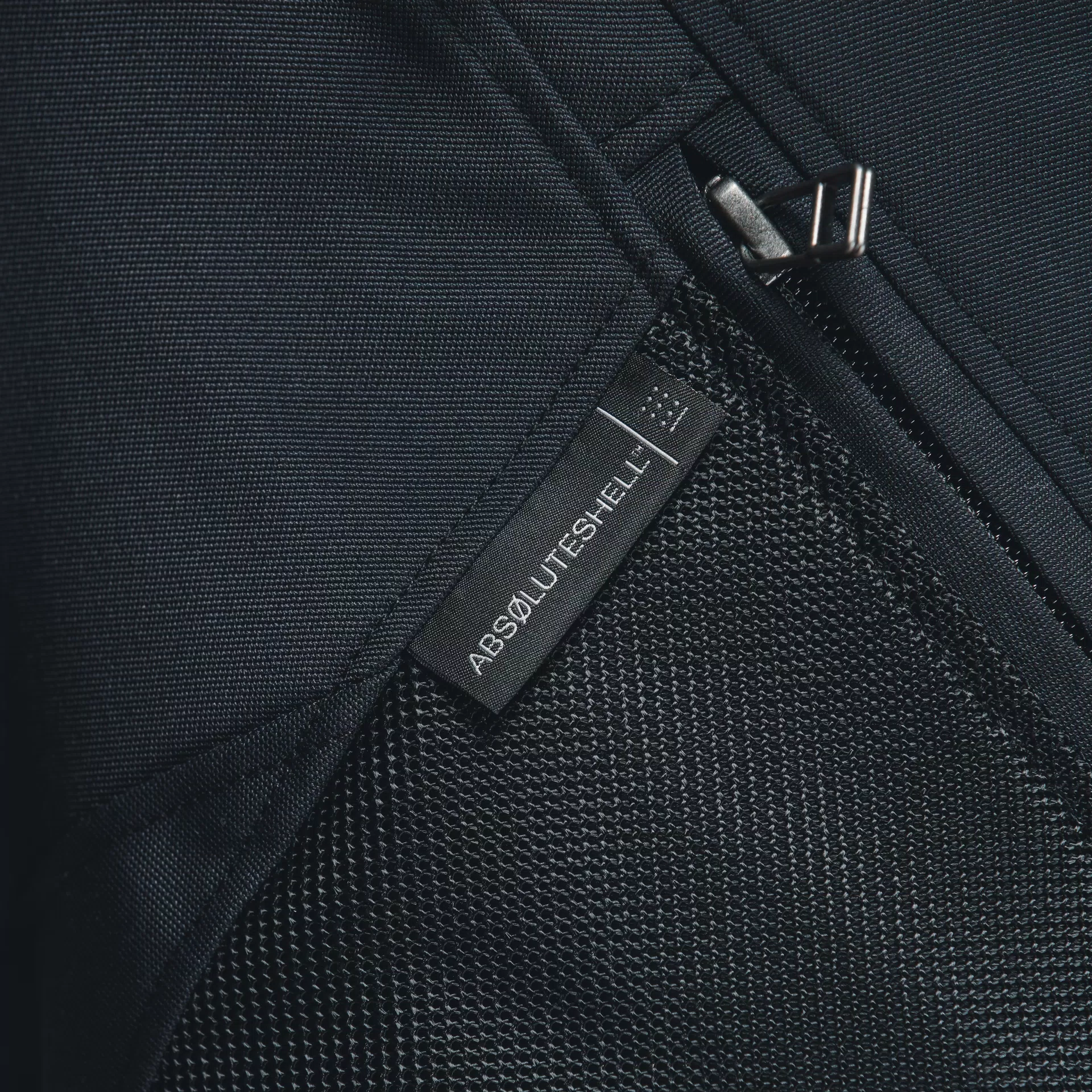 Drake 2 Air Absolut Shell Pants - black/black - Image 13