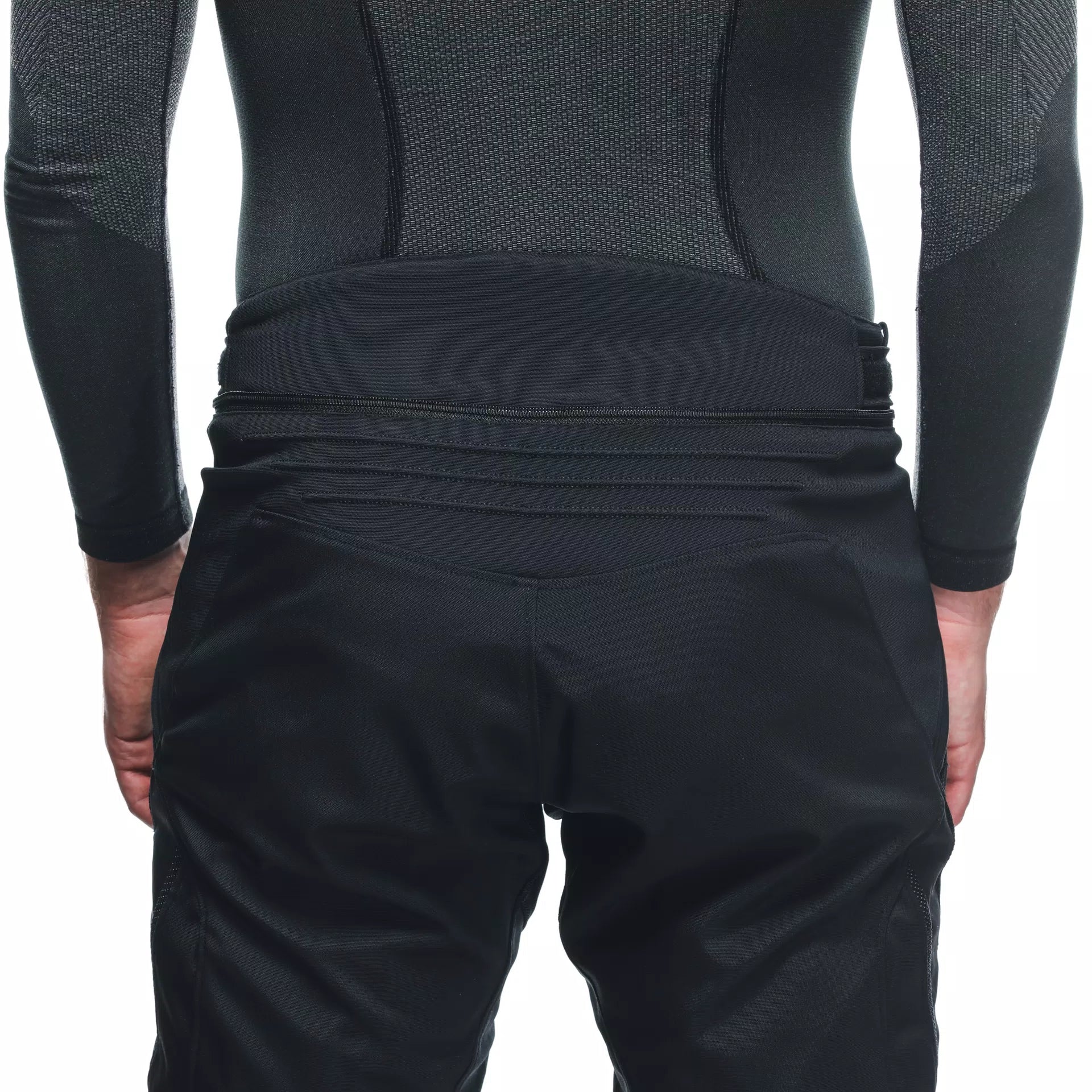 Drake 2 Air Absolut Shell Pants - black/black - Image 7