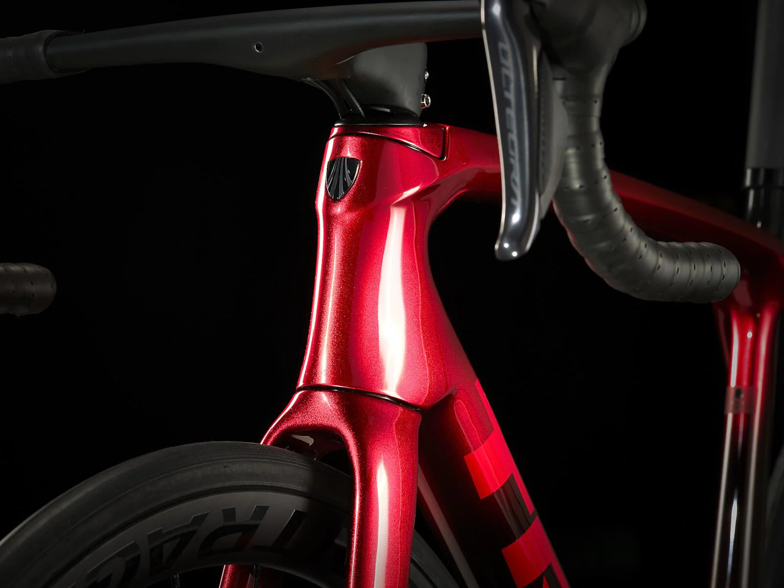 Emonda SLR 7 Metallic Red Smoke to Red Carbon Smoke - Image 4