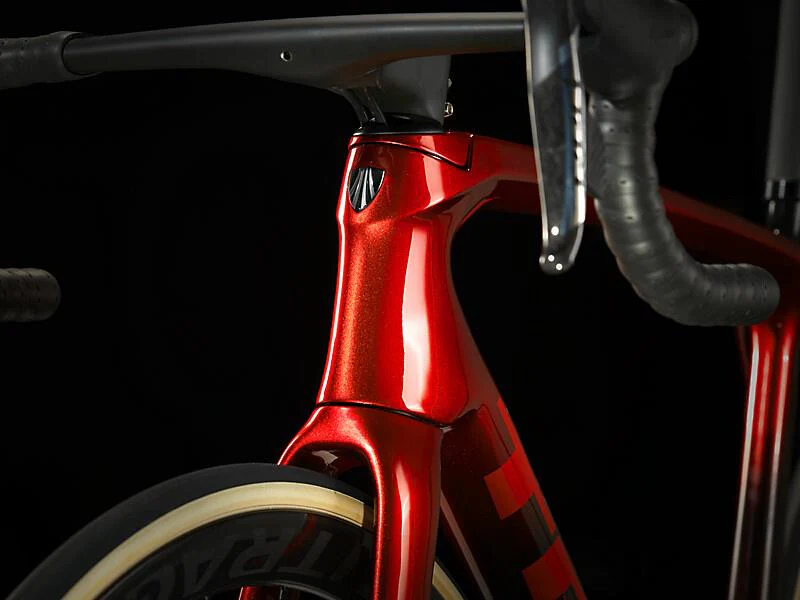 Emonda SLR 9 eTap Metallic Red Smoke to Red Carbon Smoke - Image 4