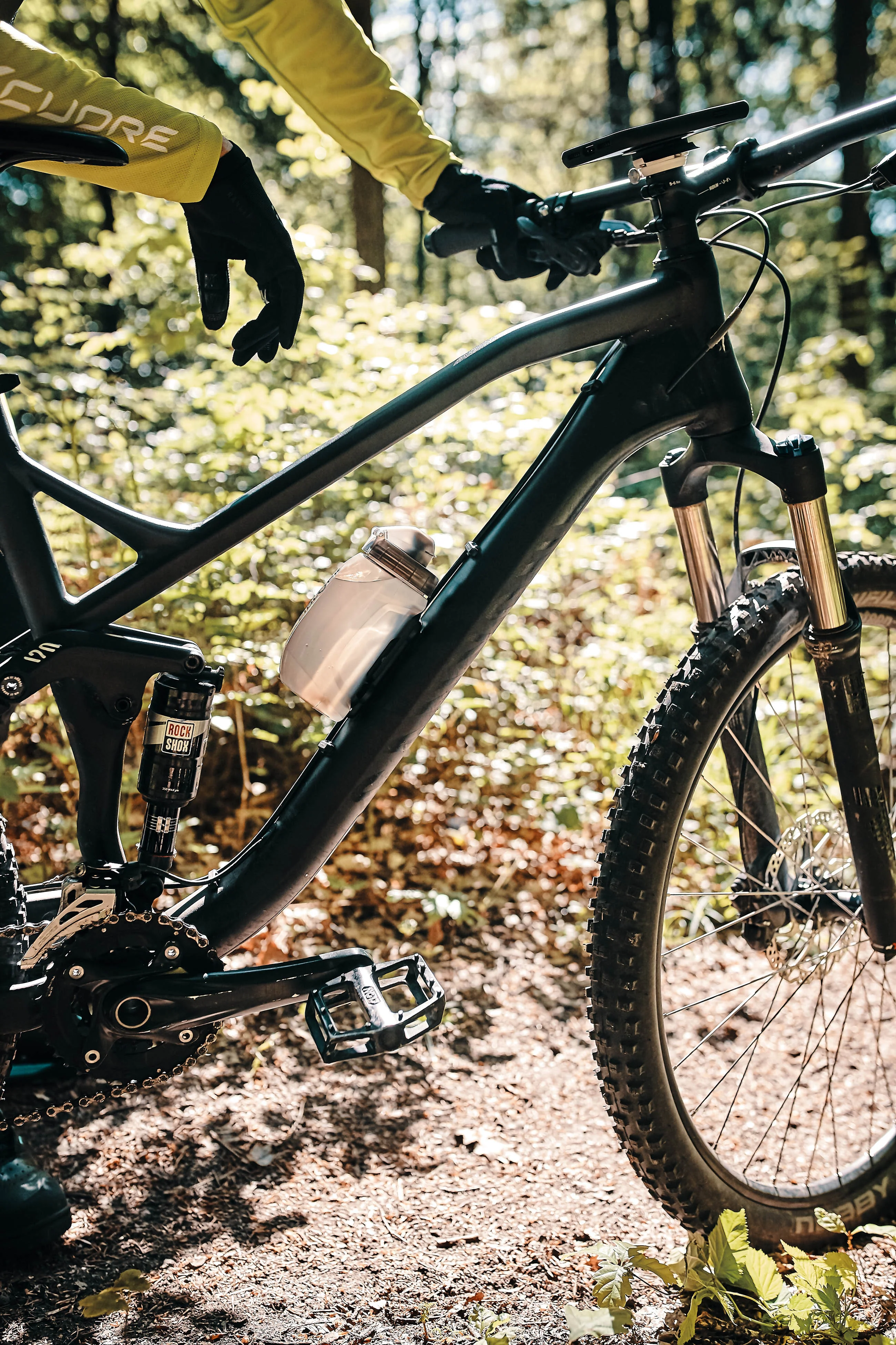 TWIST Bottle 450 + Bike Base Set - transparent black - Image 4