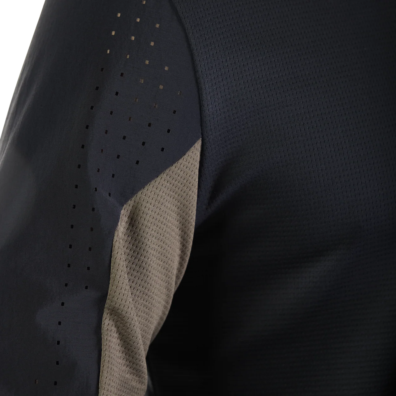 Defend Long Sleeve Jersey Park - Black - Image 8