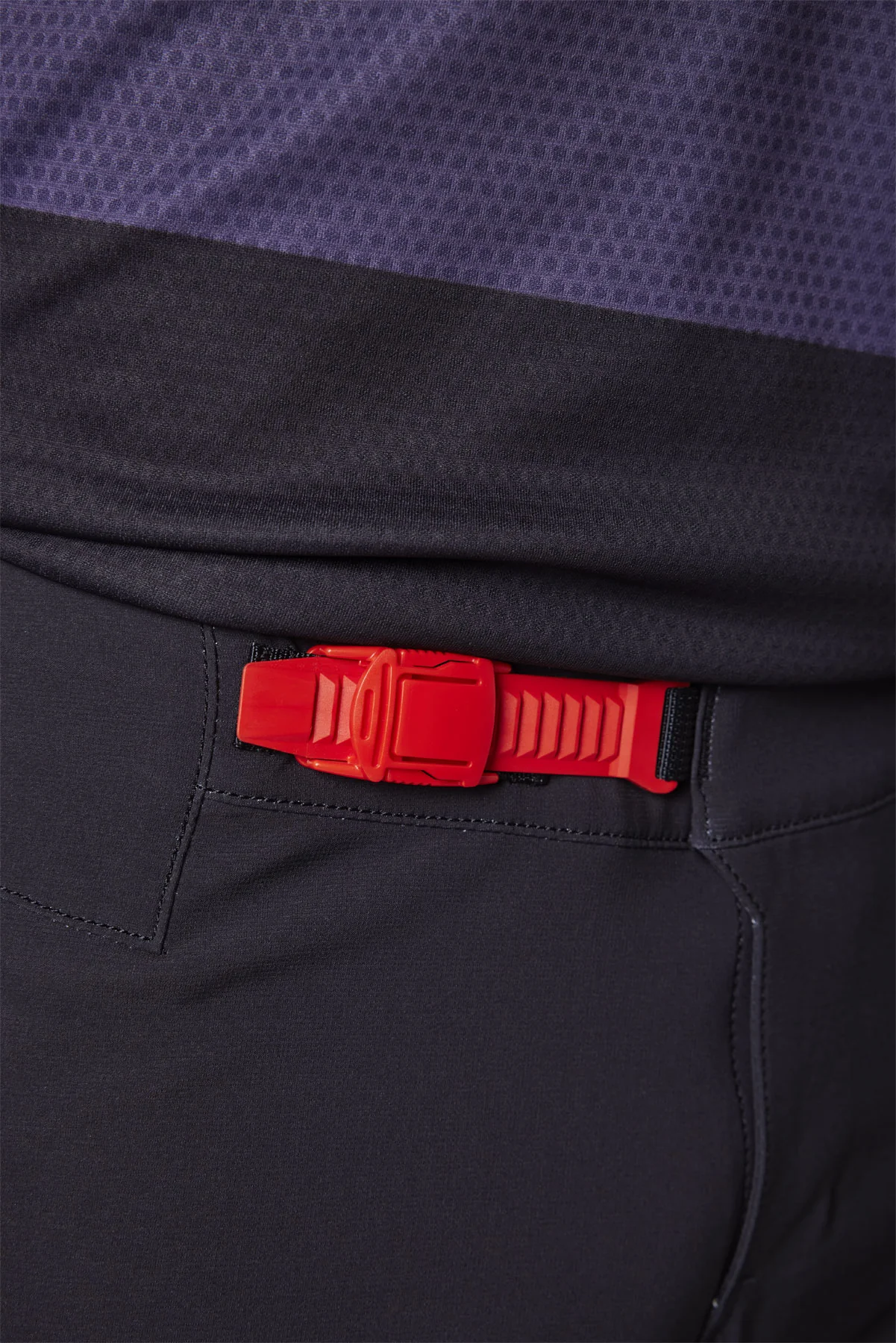 Defend Pant - sangria - Image 4