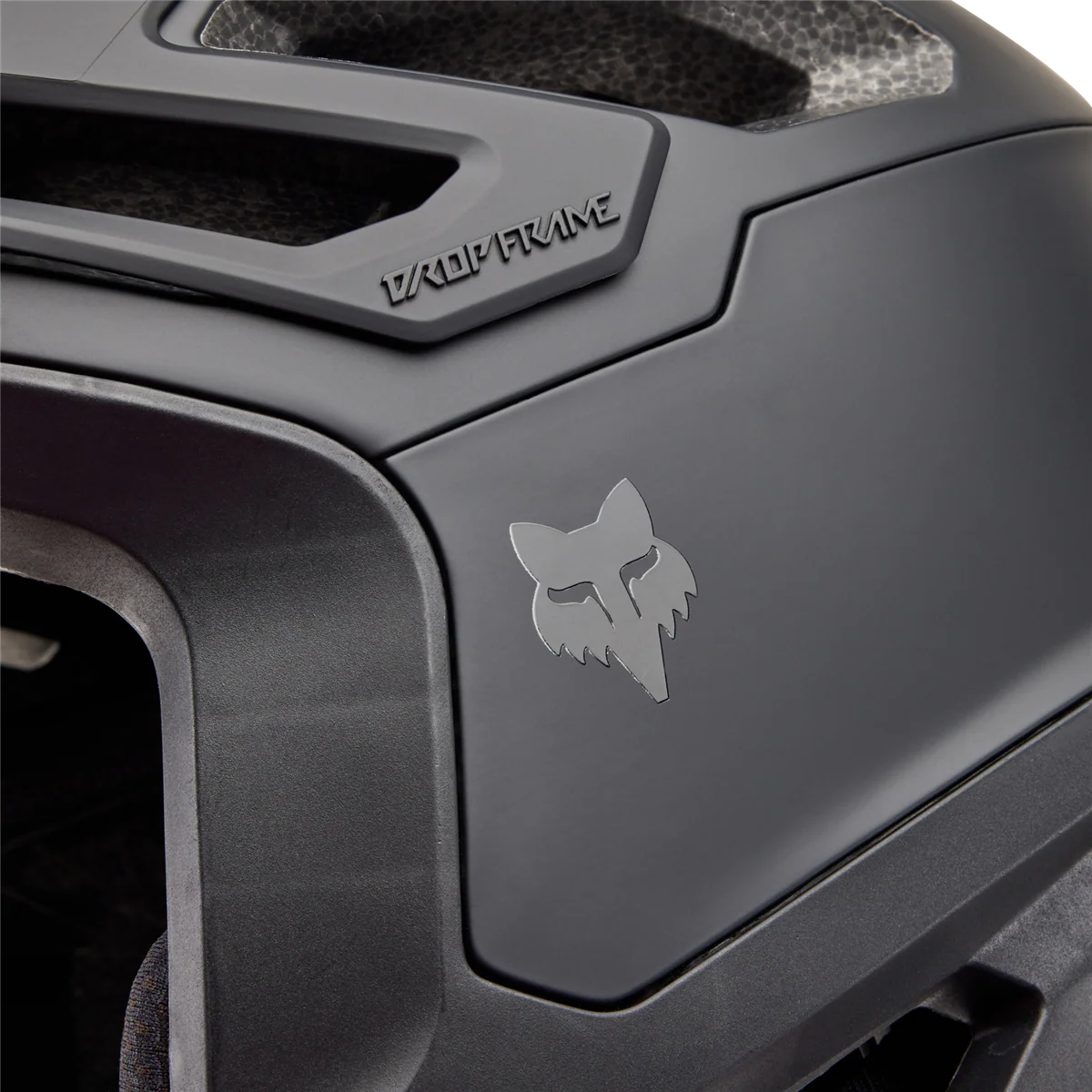 Dropframe Pro Helm CE - Matte Black - Image 9