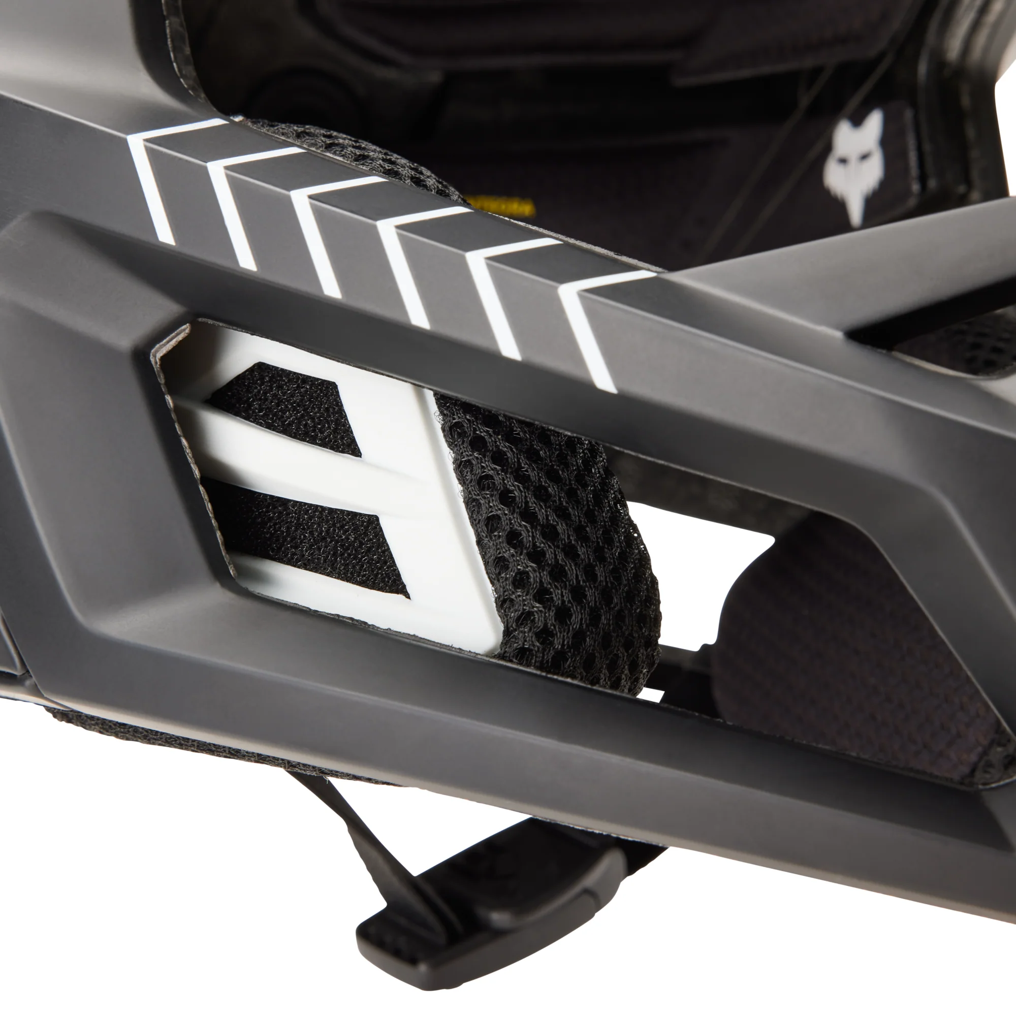 Proframe RS Mash Helm - Black/White - Image 7