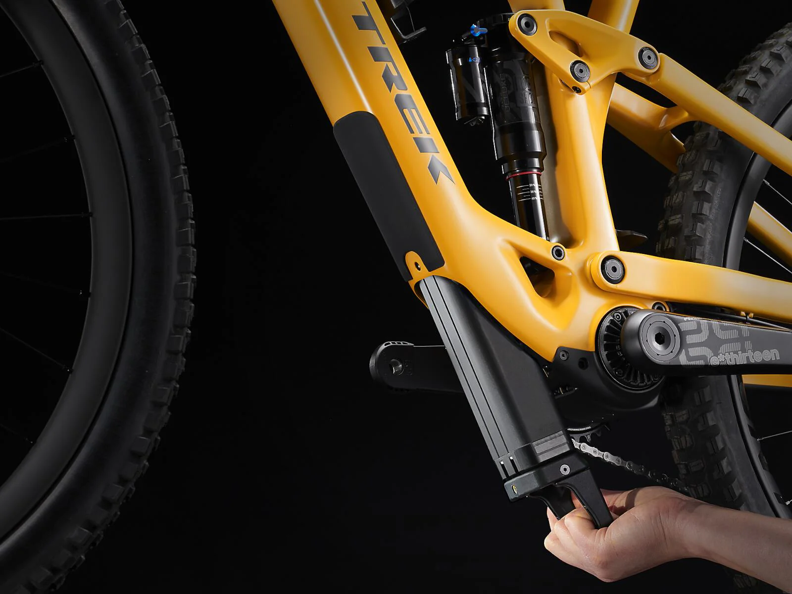 Fuel EXe 9.8 XT Satin Baja Yellow - Image 10