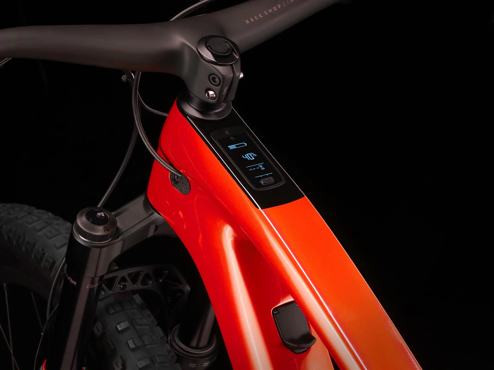 Fuel EXe 9.9 XO AXS Lava 360Wh - Image 4
