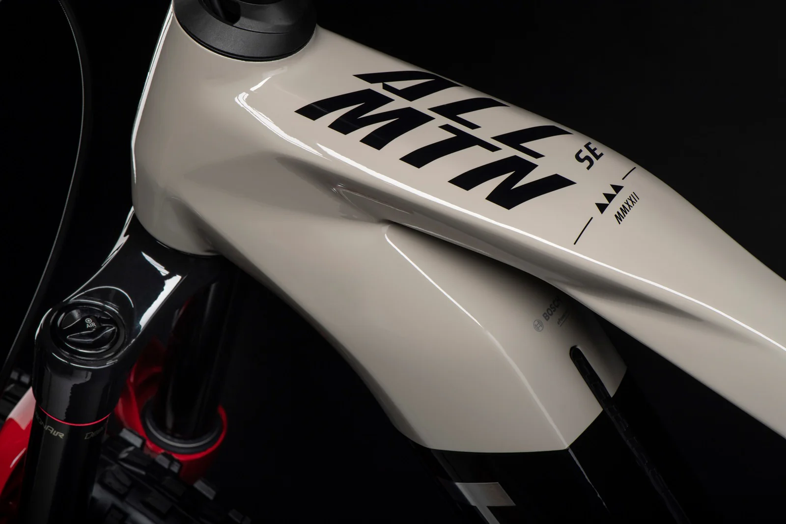 AllMtn CF SE MTB Fully - Gloss Black Grey Red Chrome - Image 8