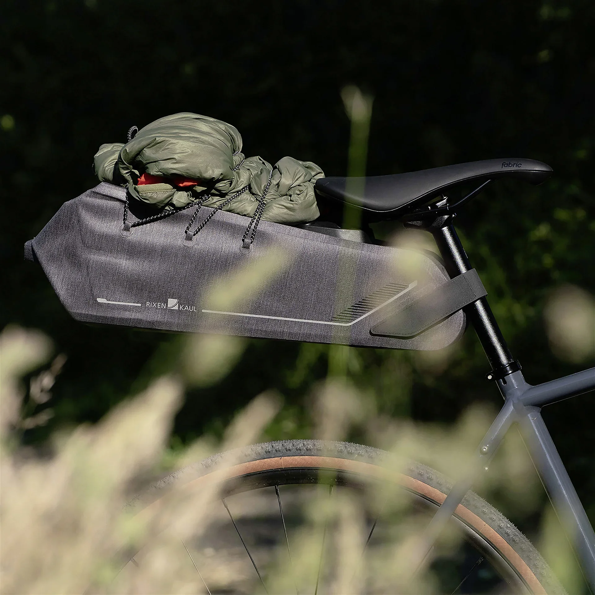 KLICKfix Satteltasche Bikepack X Waterproof 8 - 10L - grau - Image 5