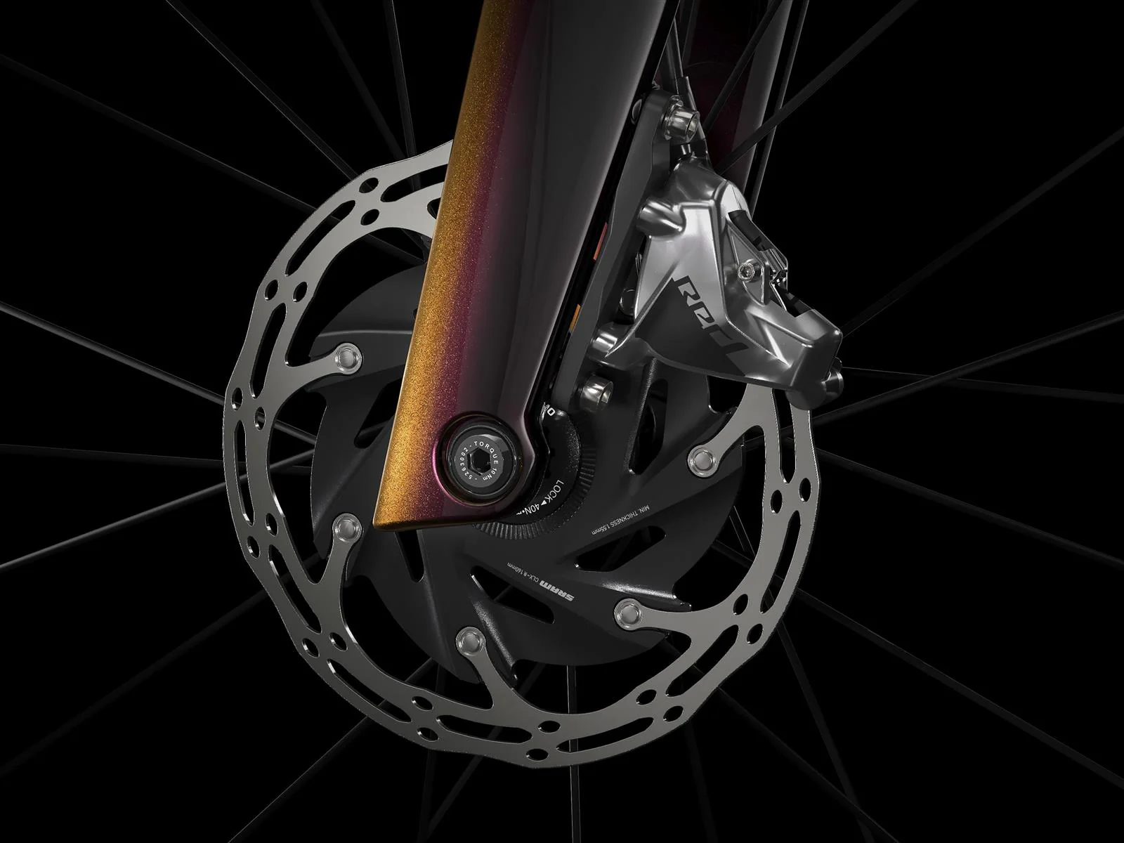 Madone SLR 9 AXS Axinite Flip/Trek Black - Image 9