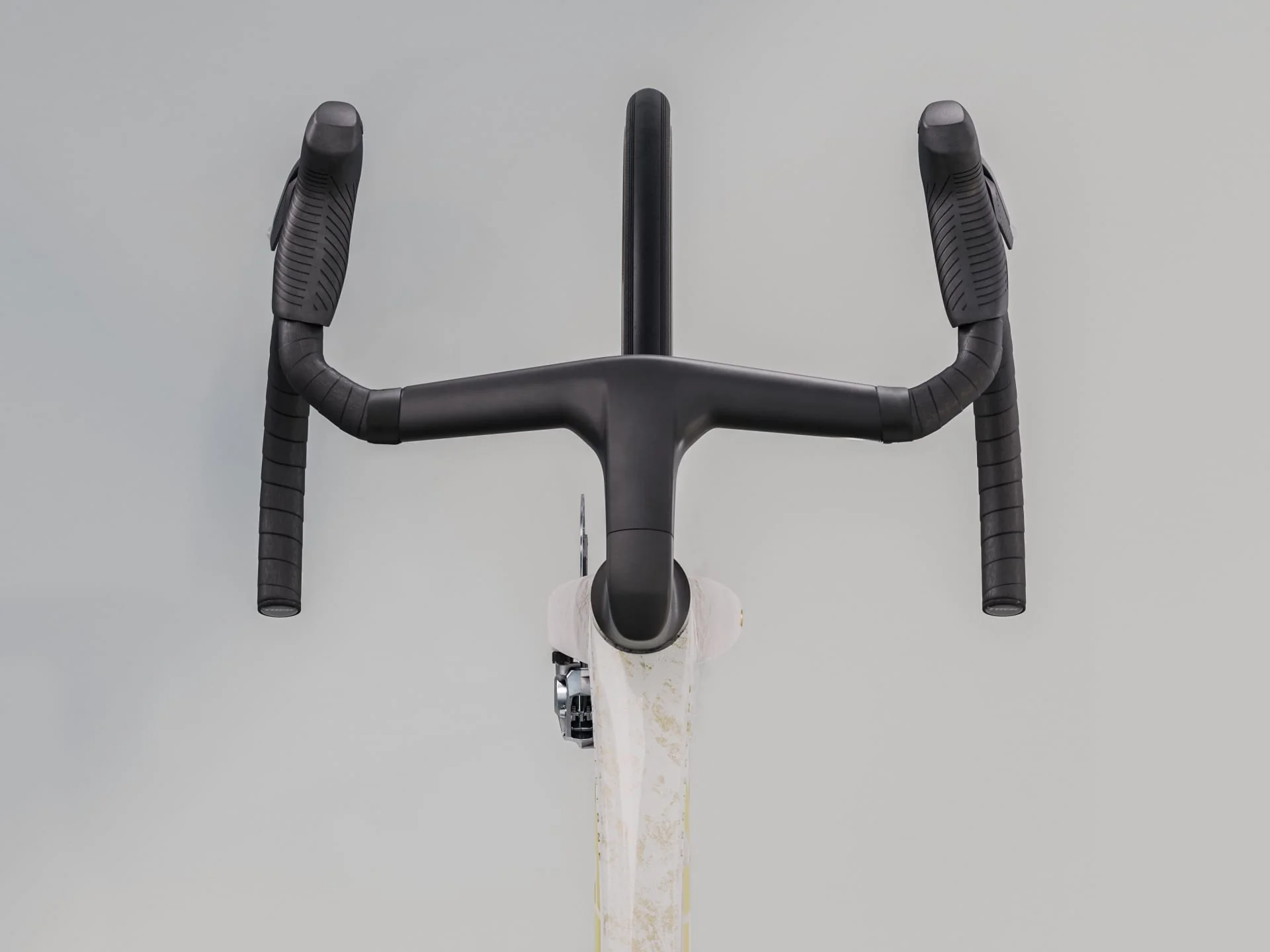 Madone SLR 9 AXS Gen 8 - Era White - Image 3