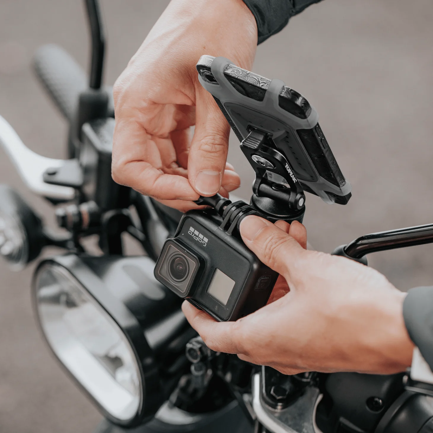 Motorcycle RideCase Mount RM w/Omni RideCase - Image 12