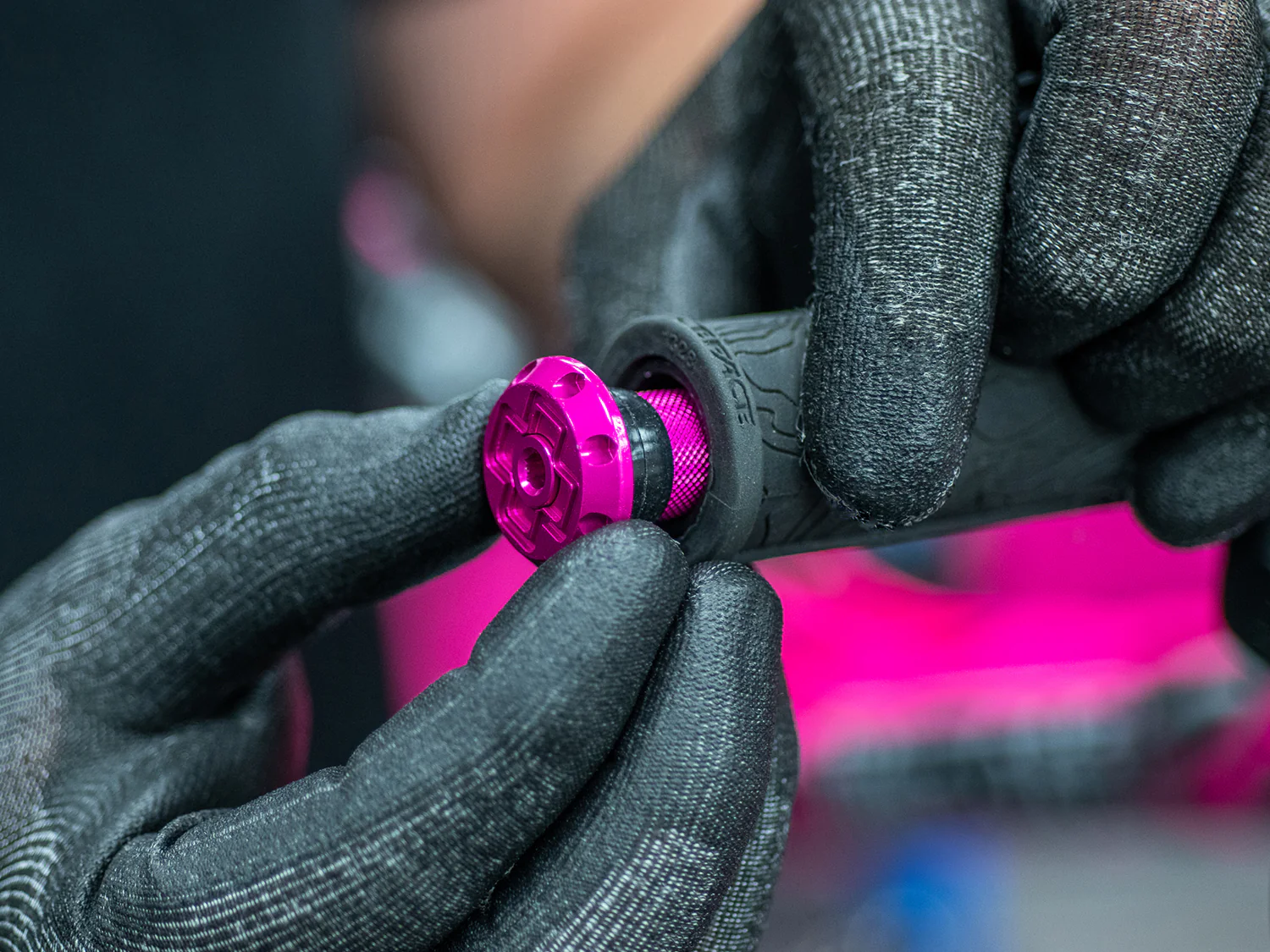 Stealth Tubeless Puncture Plugs - pink - Image 4