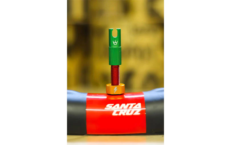 50to01 (MK2) Tubeless Ventile - Rasta - 42mm - Image 3