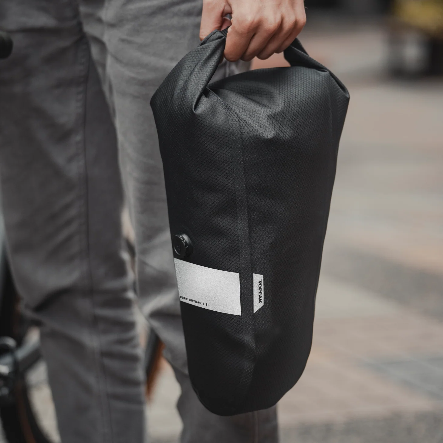 QR Fork DryBag 5.8L Bolt-on - schwarz - Image 8