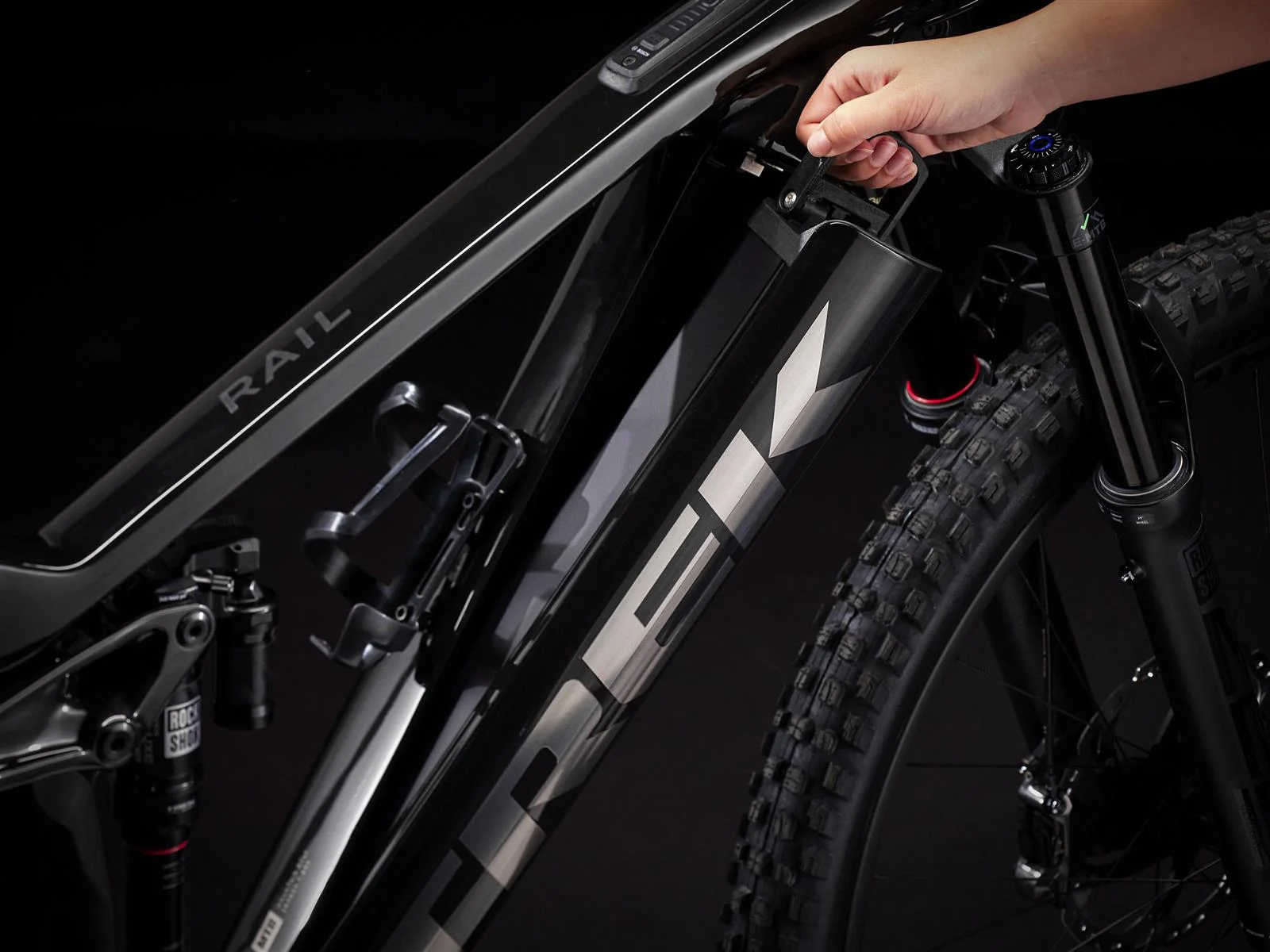 Rail 9.9 XTR Deep Smoke 750Wh - Image 5
