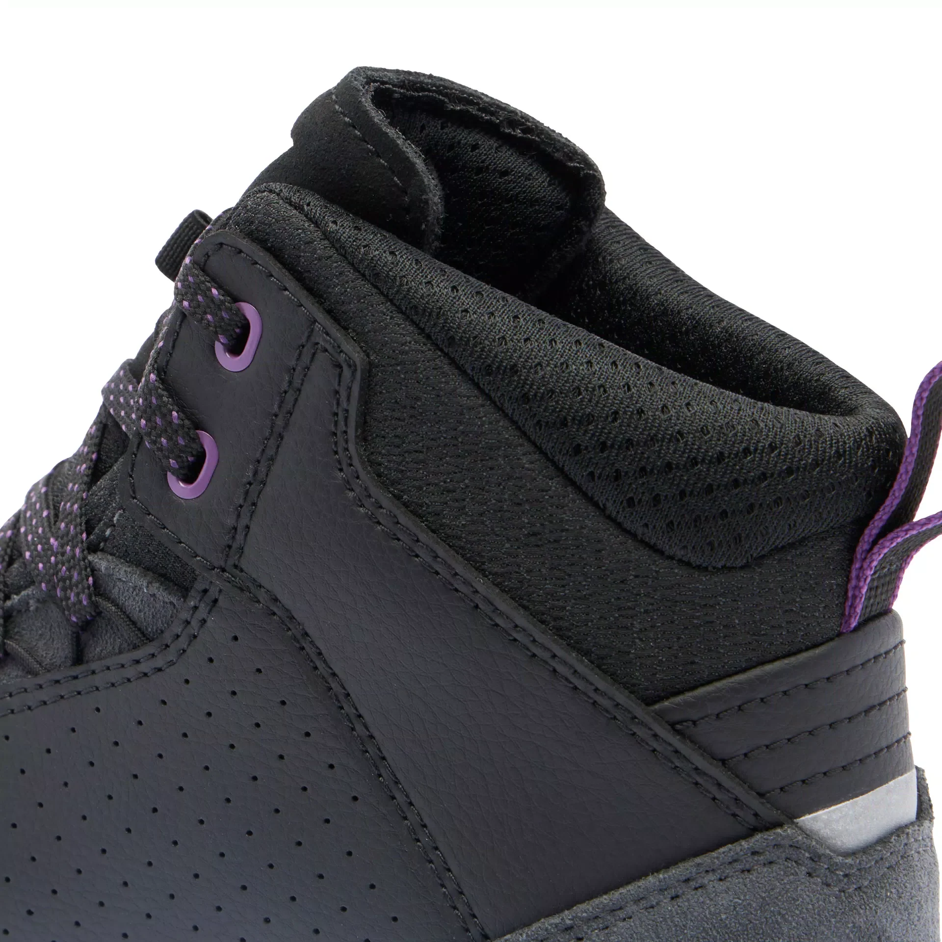 Suburb D-WP Shoes WMN - Black/White/Metal Purple - Image 9