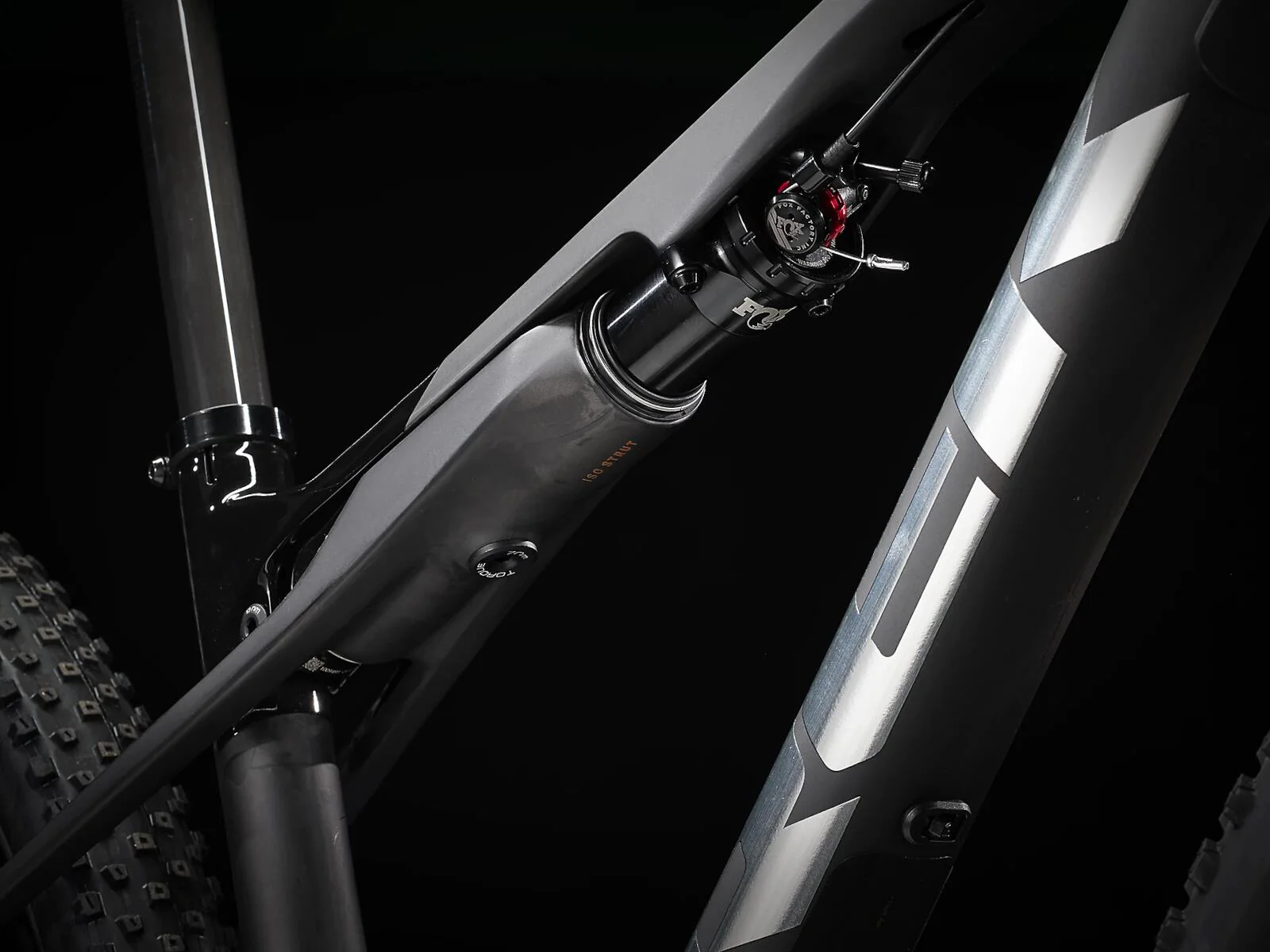 Supercaliber 9.8 GX AXS Matte Carbon/Gloss Trek Black - Image 3