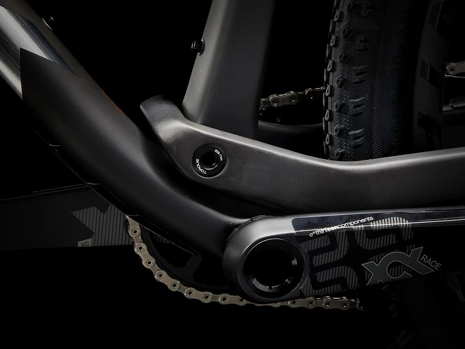 Supercaliber 9.9 XTR Matte Raw Carbon/Gloss Trek Black - Image 10