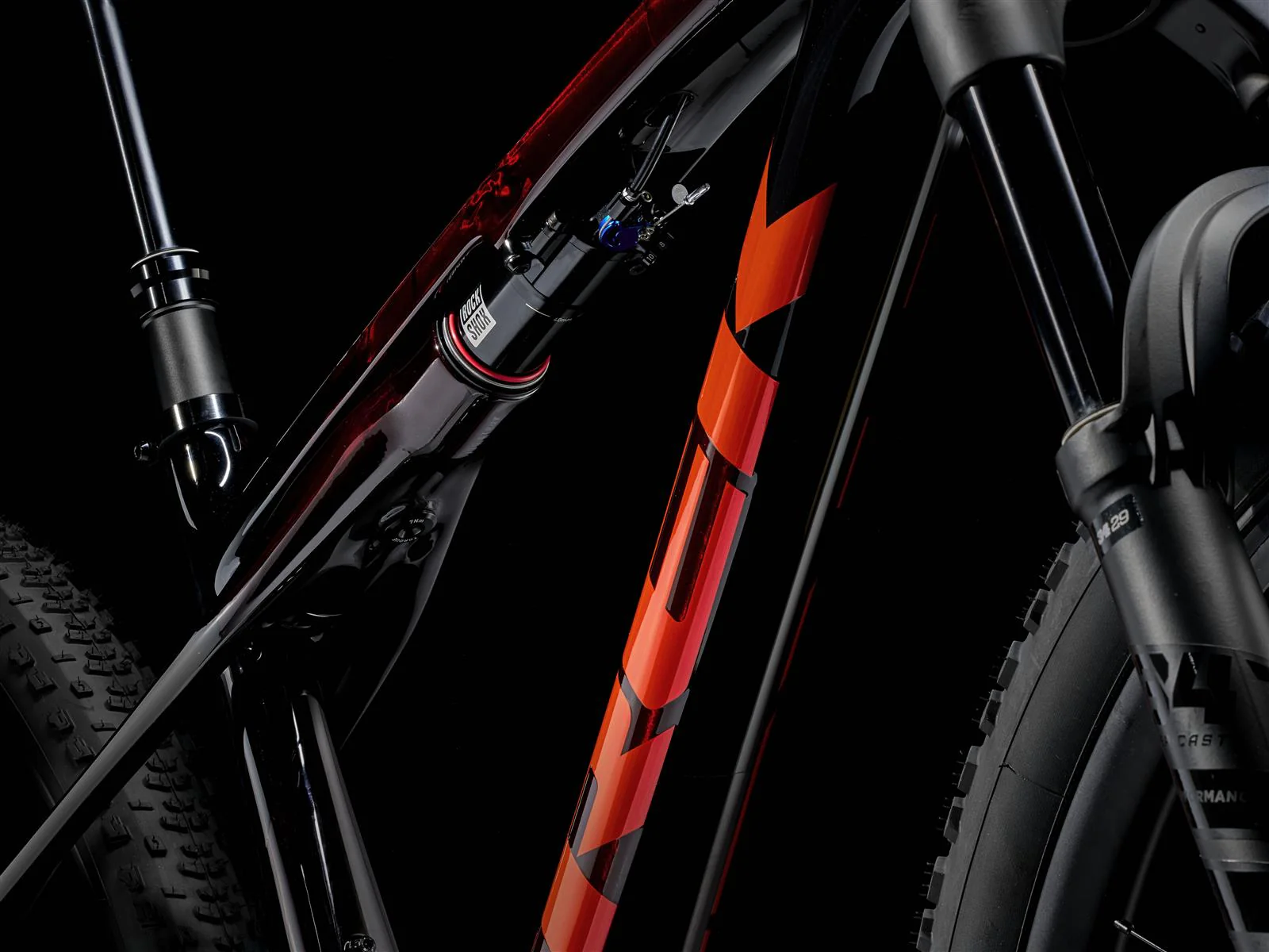 Supercaliber SLR 9.8 XT Carbon Red Smoke - Image 3
