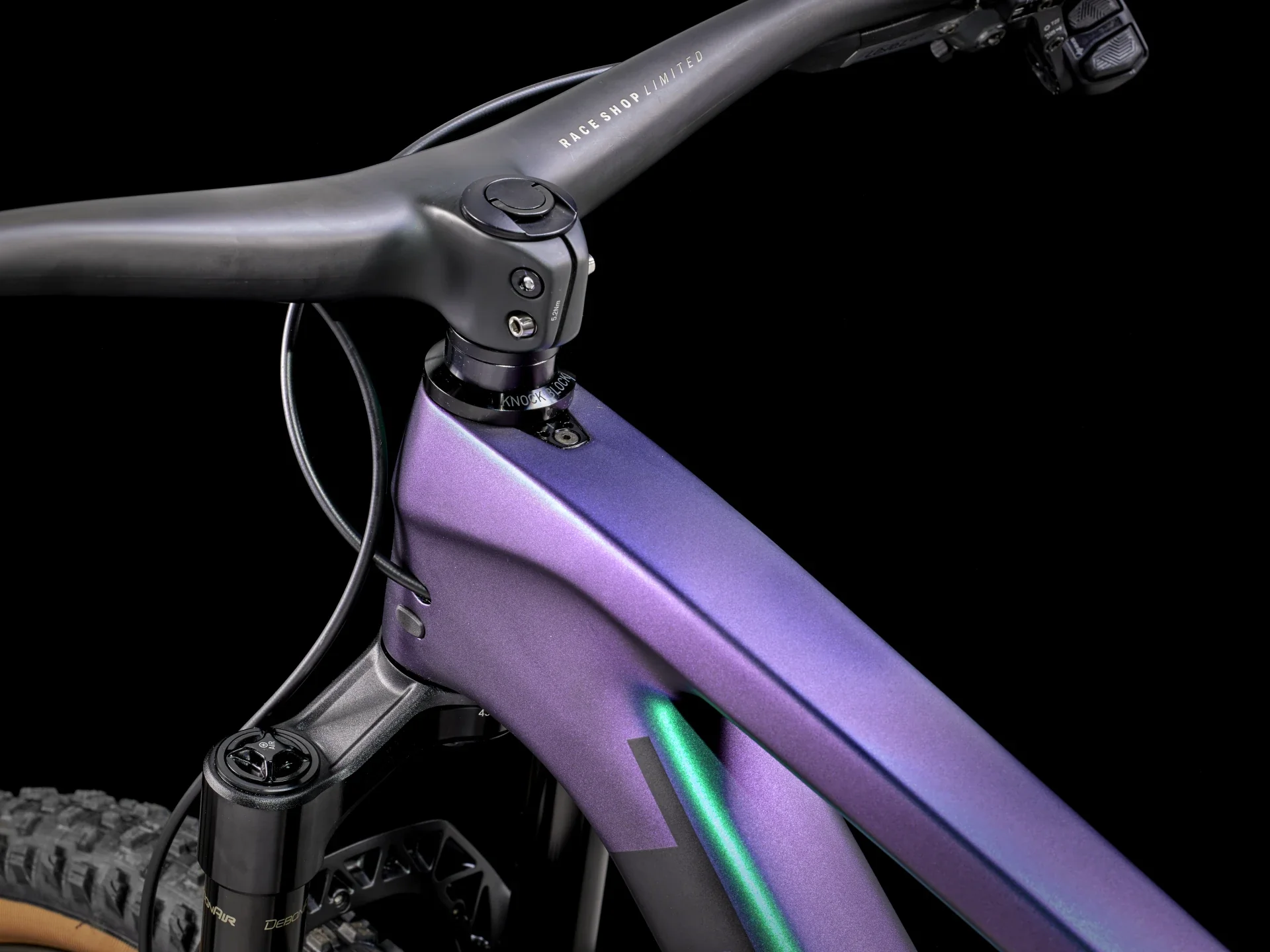 Top Fuel 9.9 XX AXS Matte Emerald Iris - Image 5
