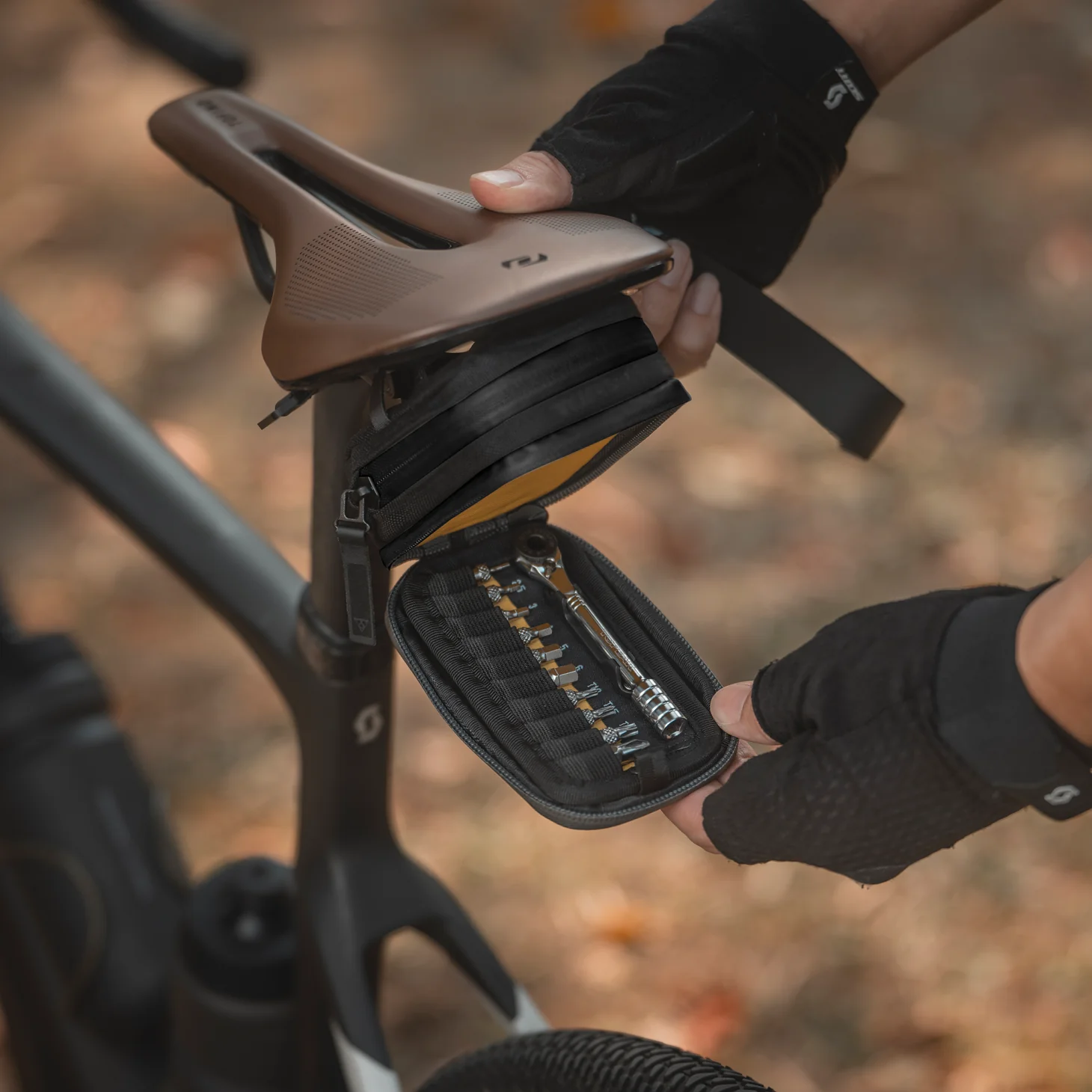 Elementa SeatBag Pro with Essential Tools - Image 5