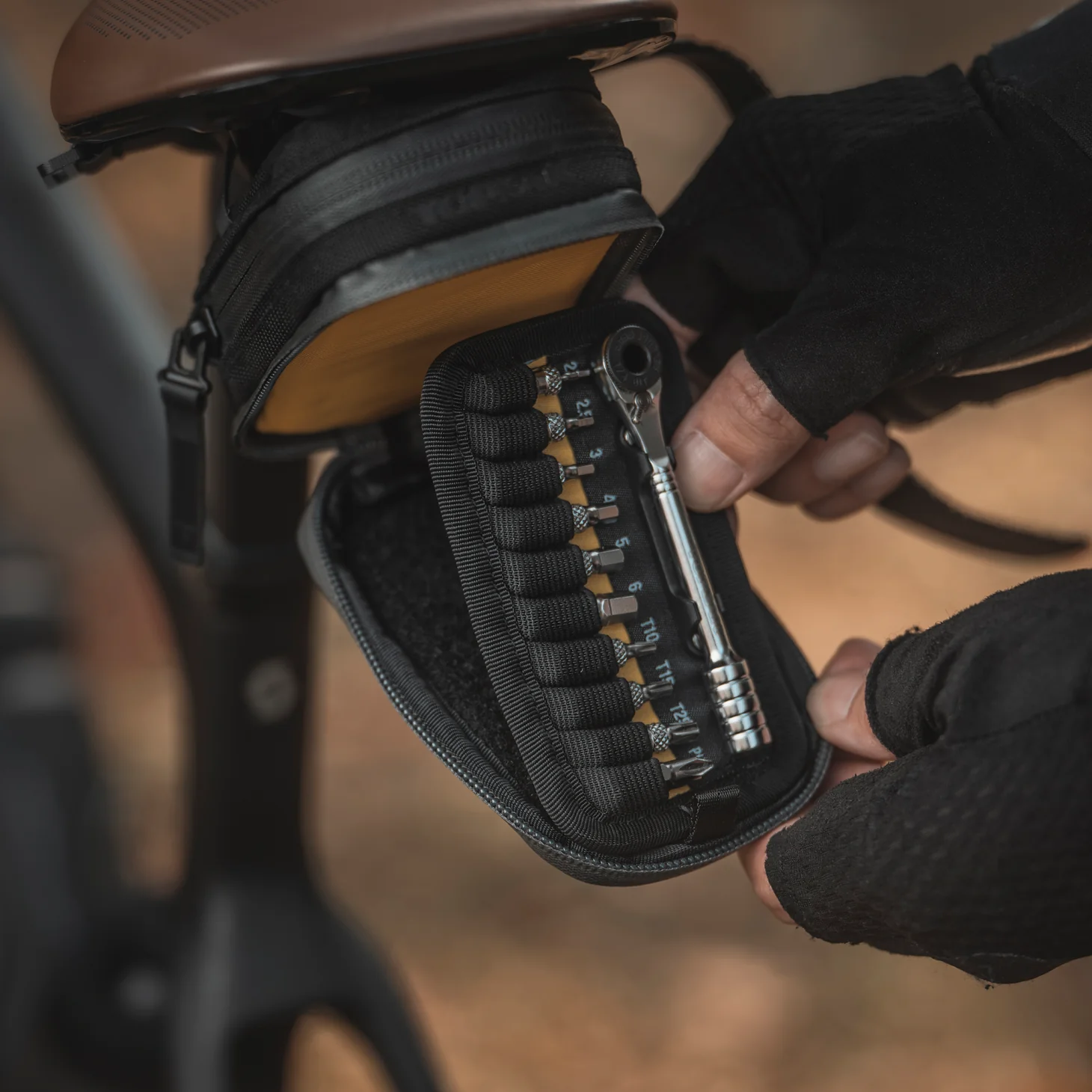 Elementa SeatBag Pro with Essential Tools - Image 6
