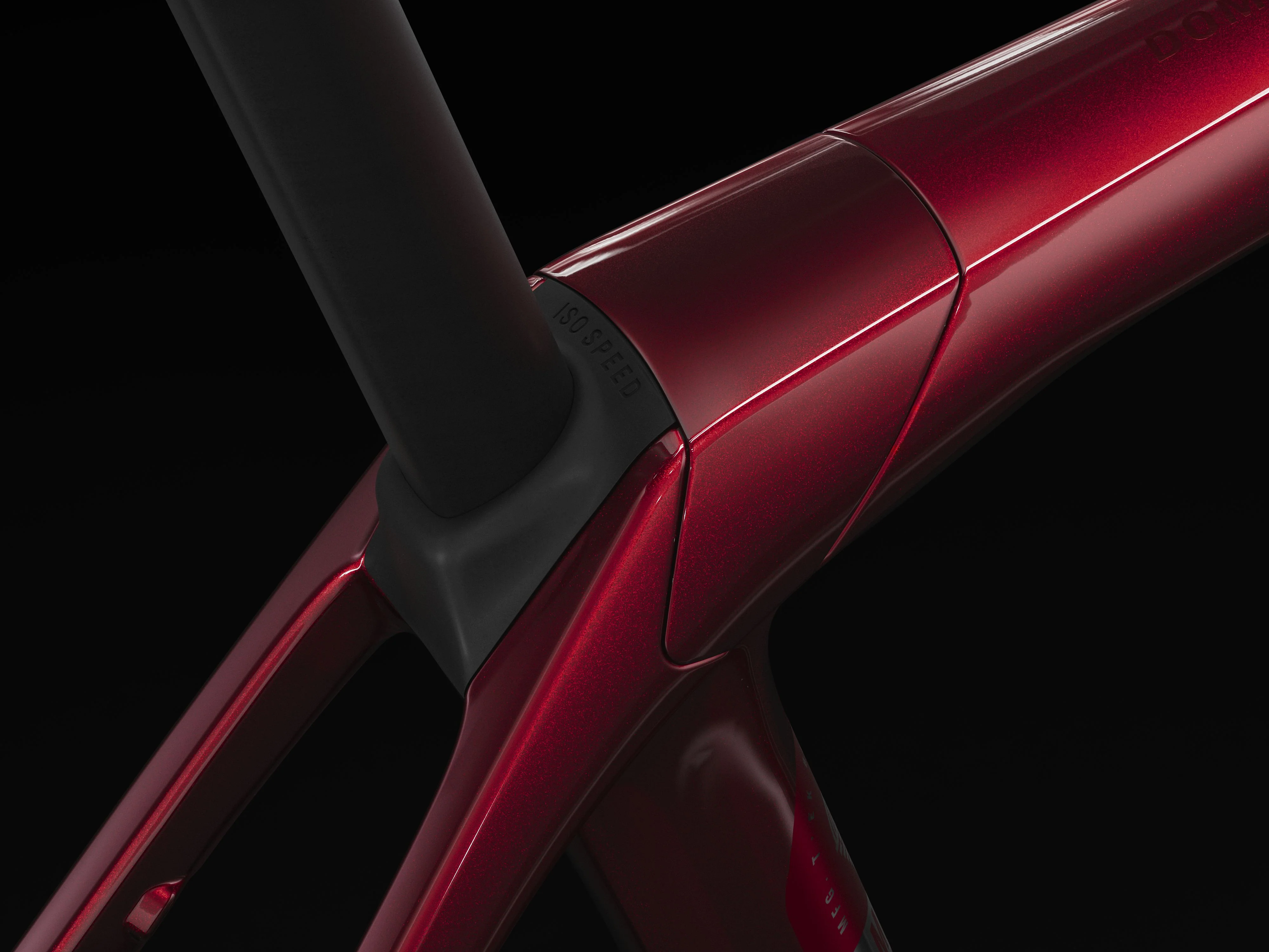 Domane SLR 9 AXS Gen 4 - Metallic Red Smoke to Red Carbon Smoke - Image 7