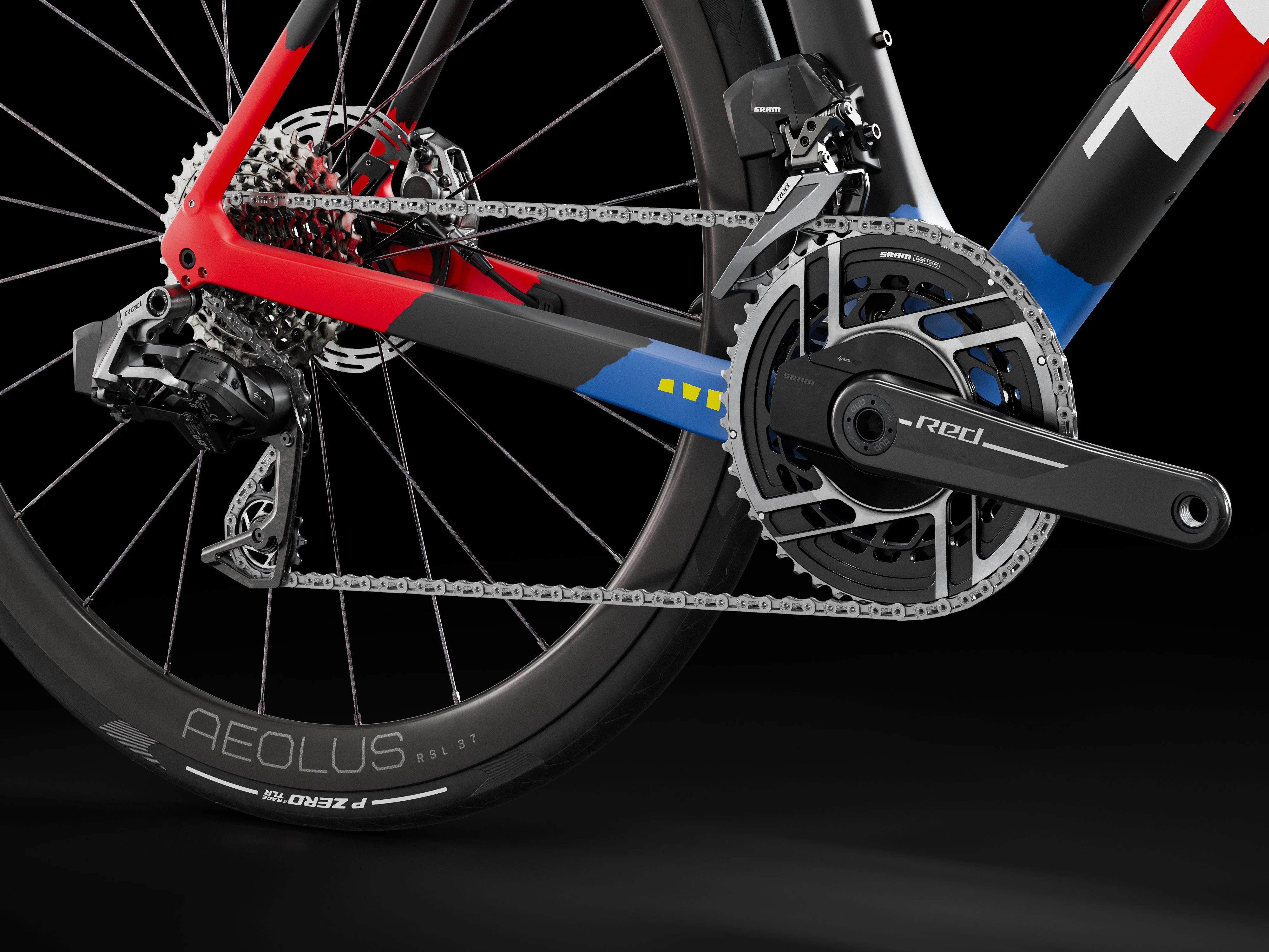 Domane SLR 9 AXS Gen 4 - Trek Black - Image 4